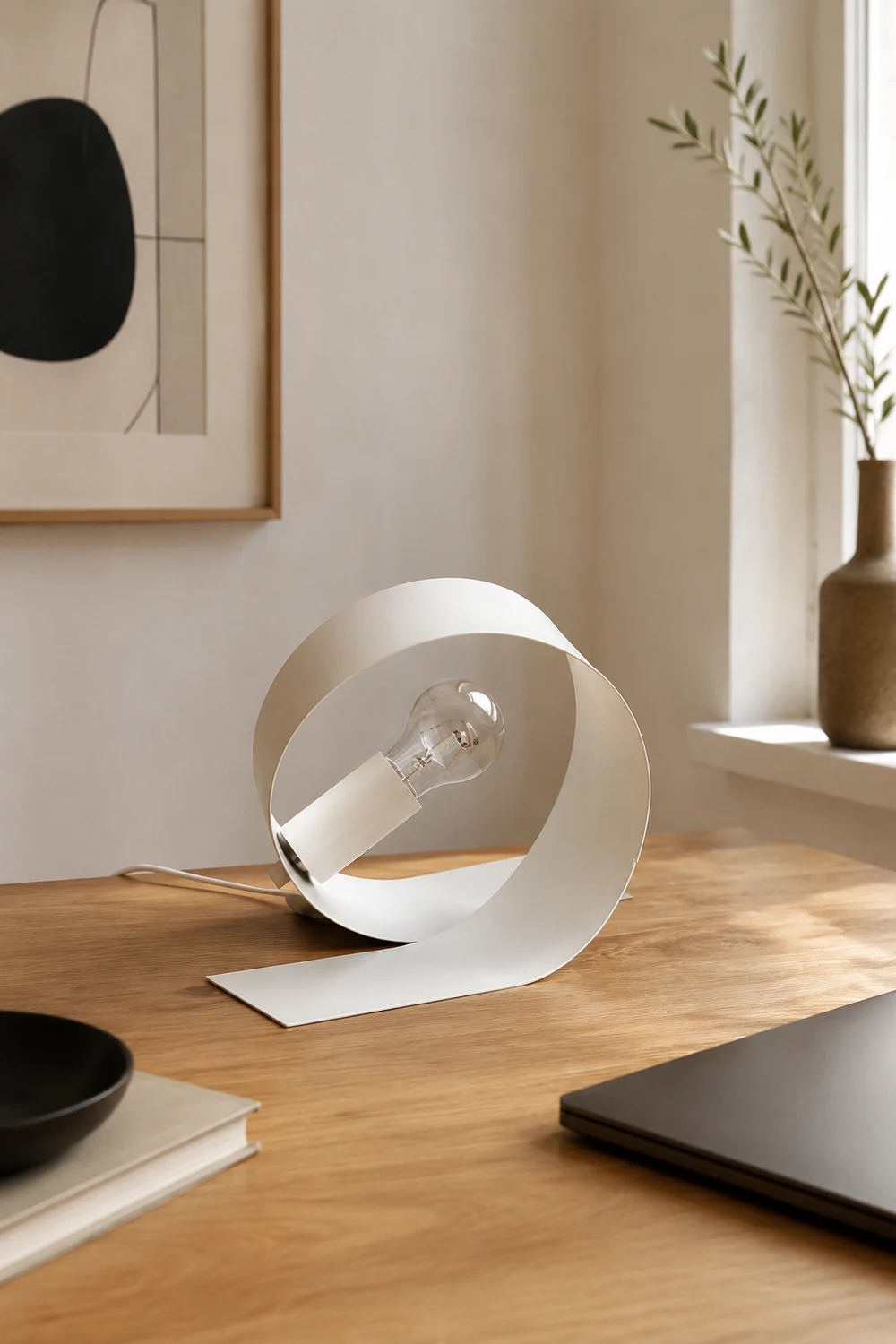 Looping Table Lamp - Lumpaz