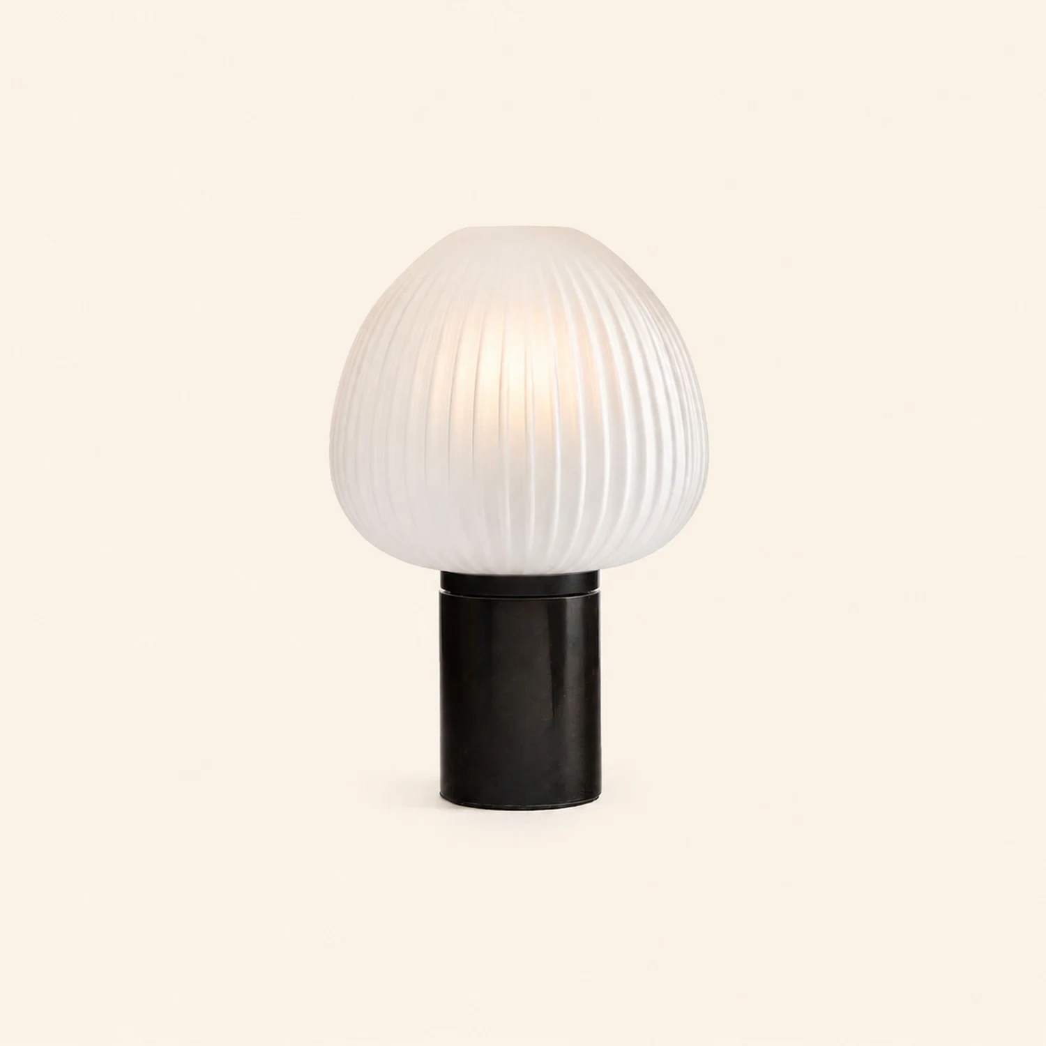Chanya Table Lamp - Lumpaz