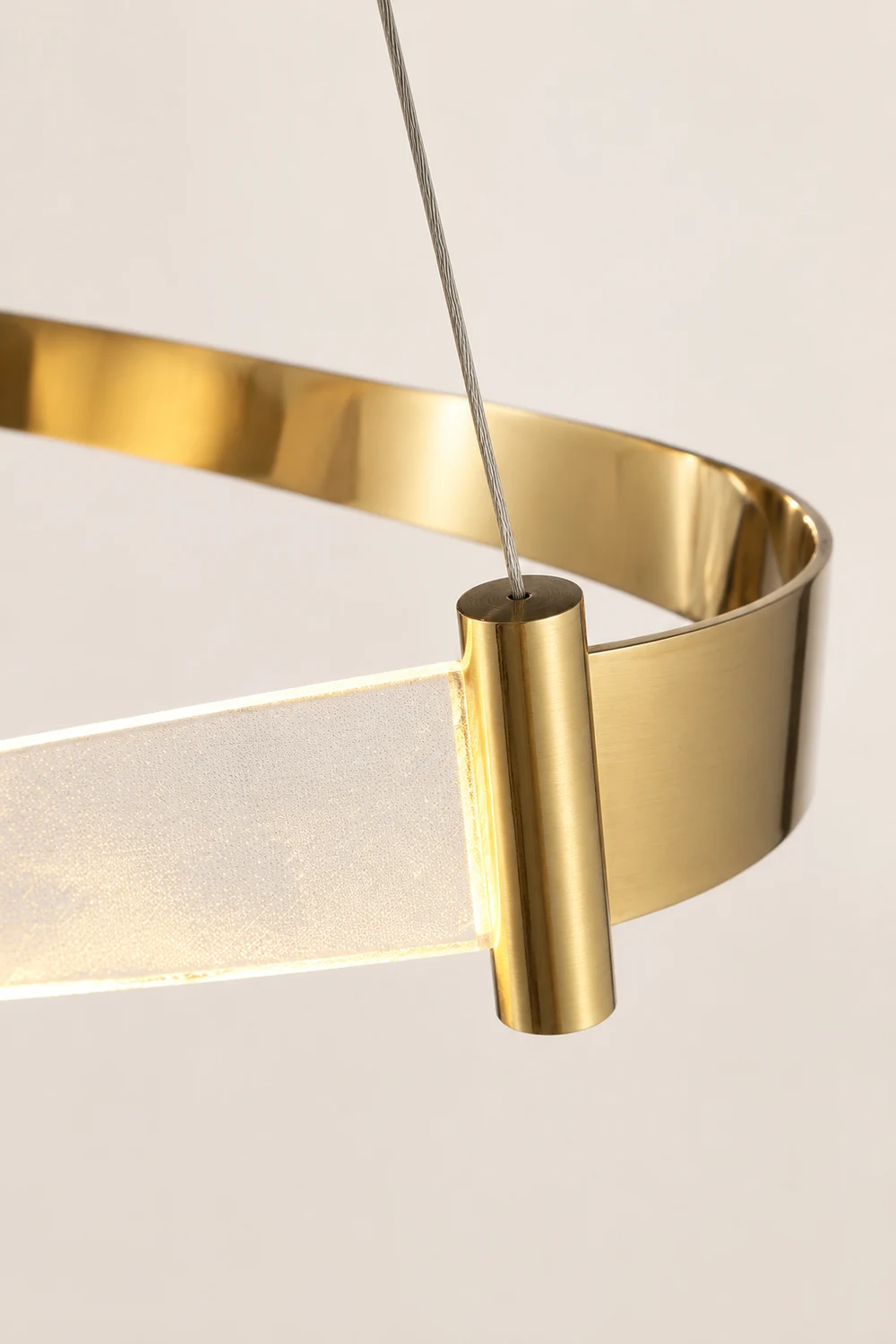 Zephyr LED Linear Chandelier - Lumpaz