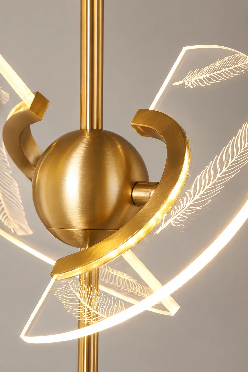 Brass Feather Pendant Lamp - Lumpaz