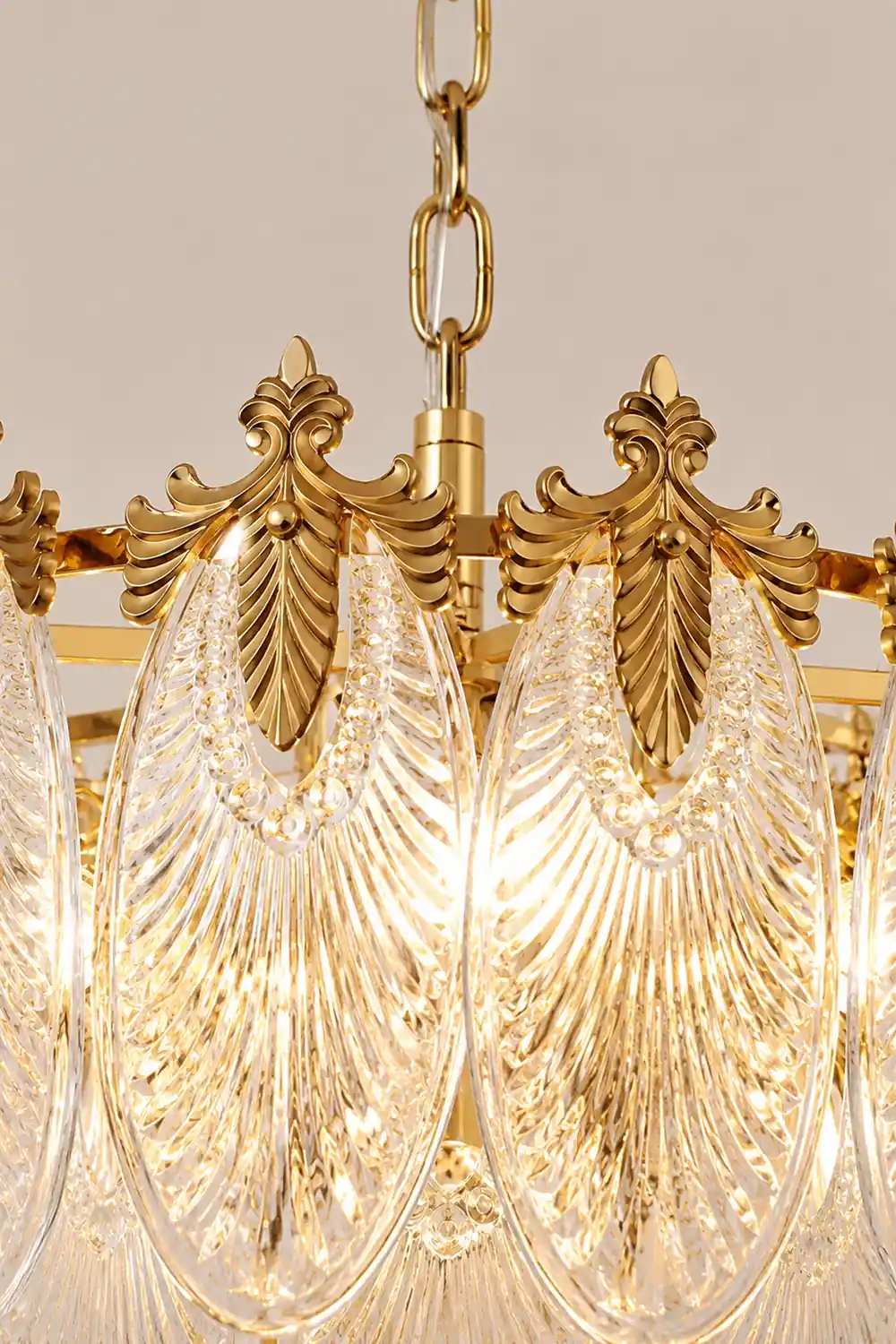 Brass Leaves Chandelier - Lumpaz