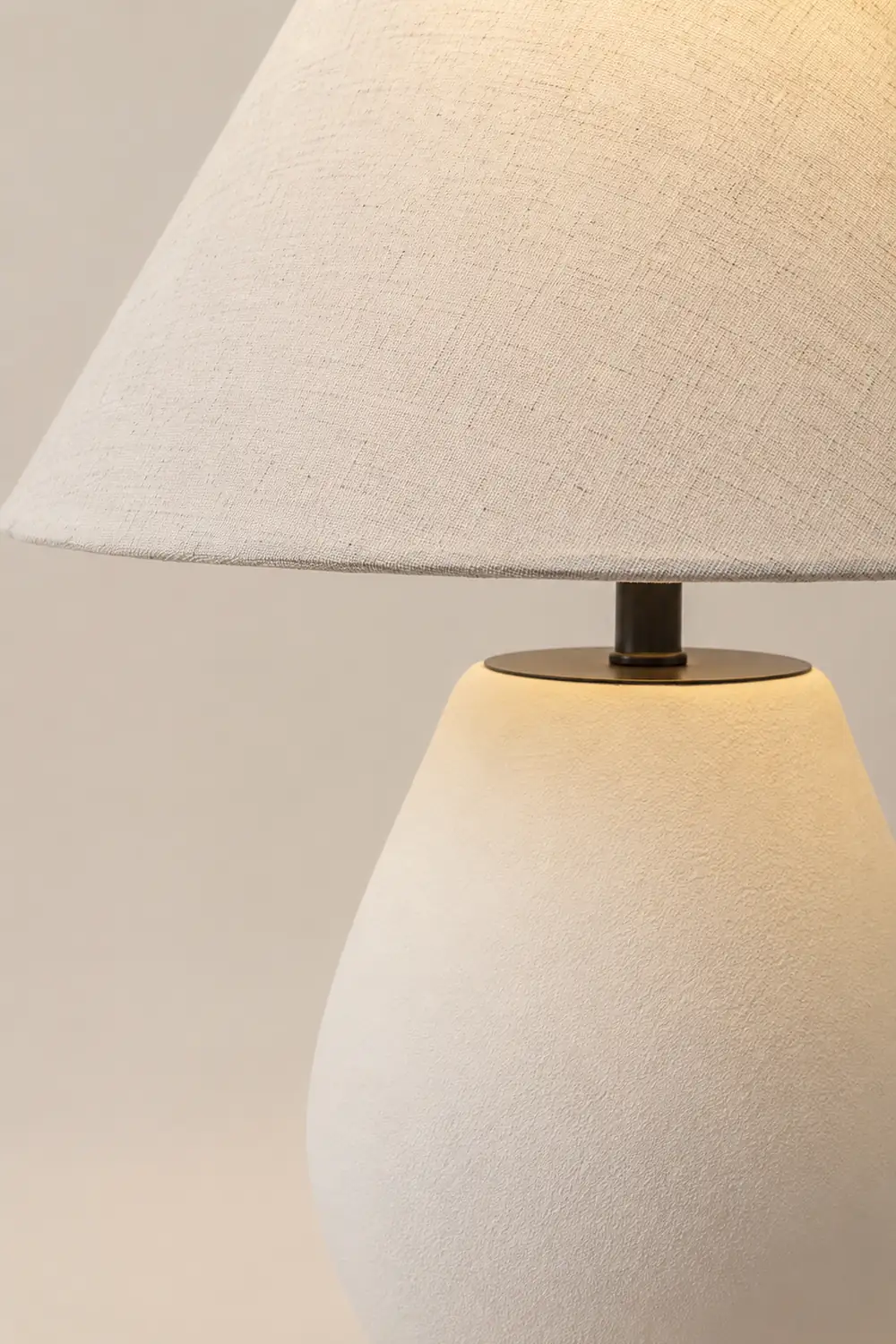 Scatchard Ceramic Table Lamp - Lumpaz