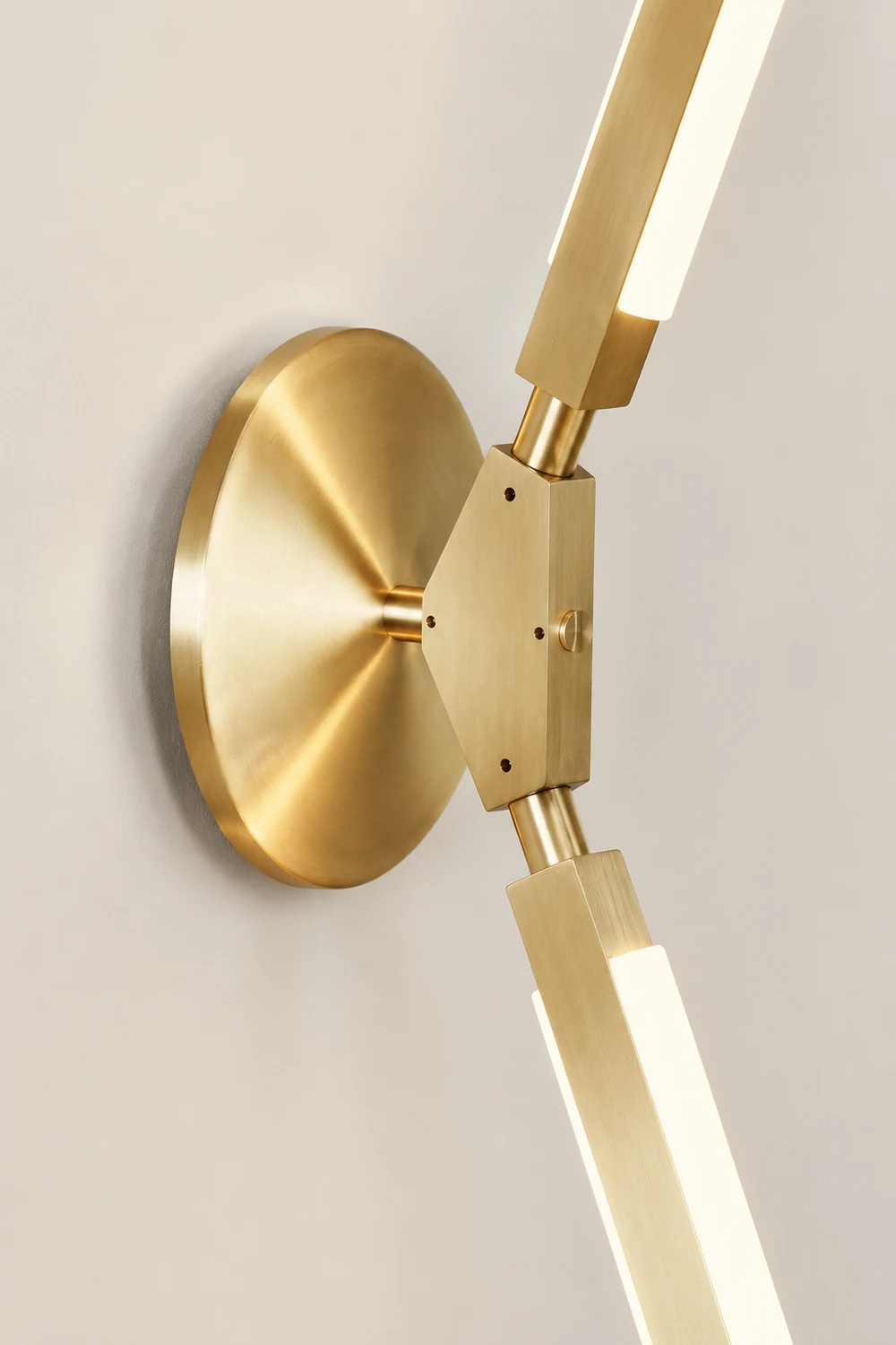Pris K Wall Lamp - Lumpaz