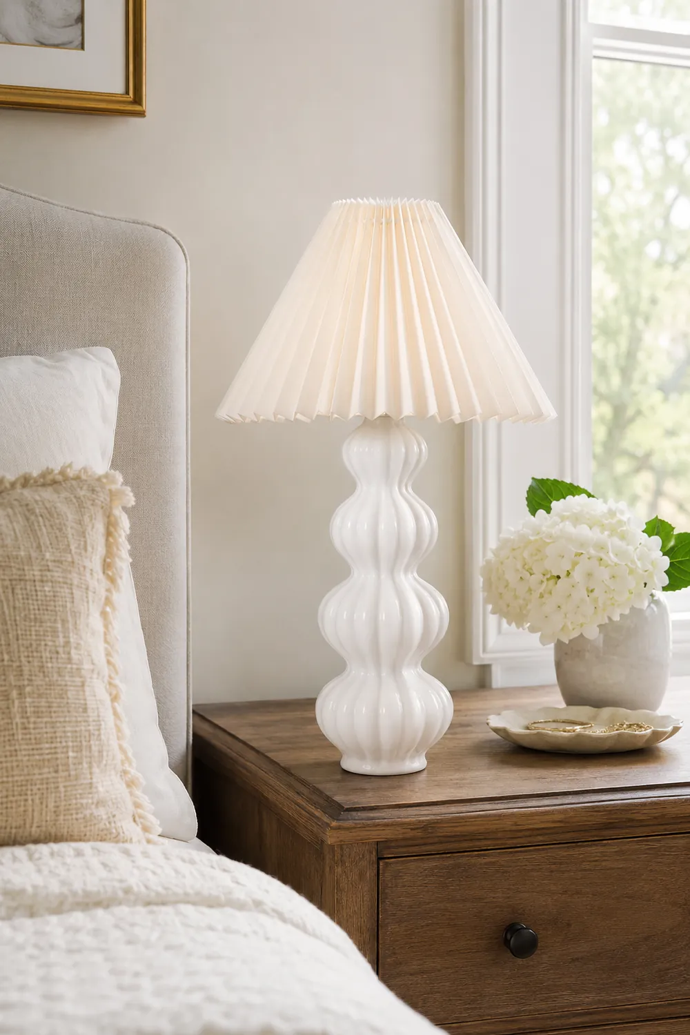 Luna Pleated Table Lamp - Lumpaz