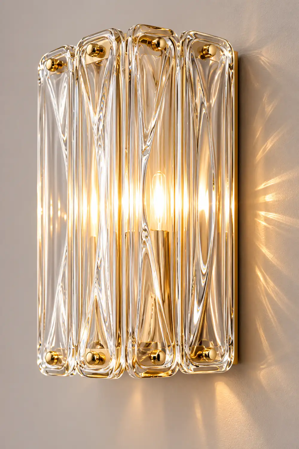 Triangular Glass Wall Light - Lumpaz