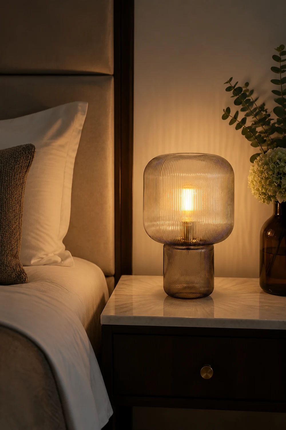 Oval Glass Table Lamp - Lumpaz