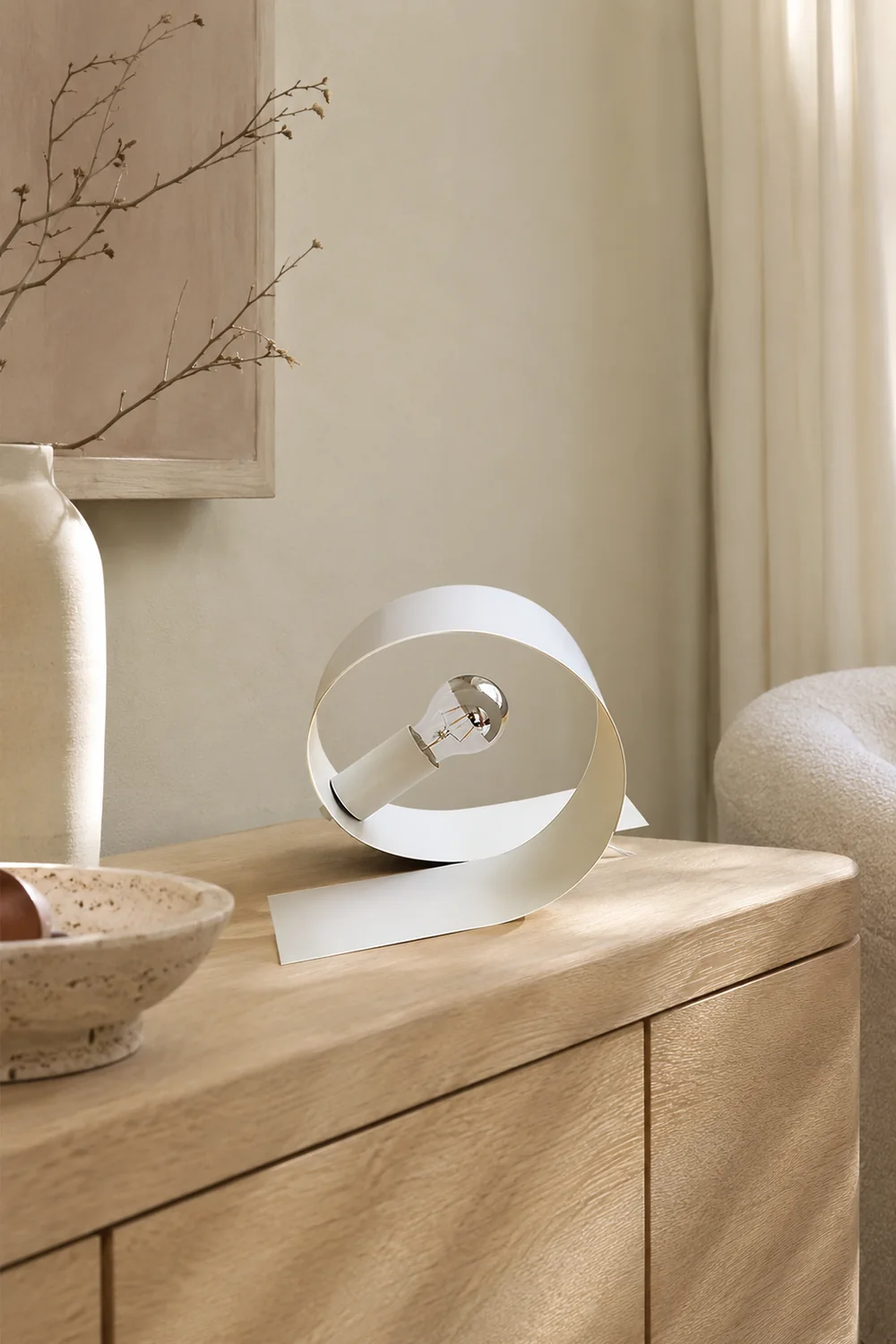 Looping Table Lamp - Lumpaz