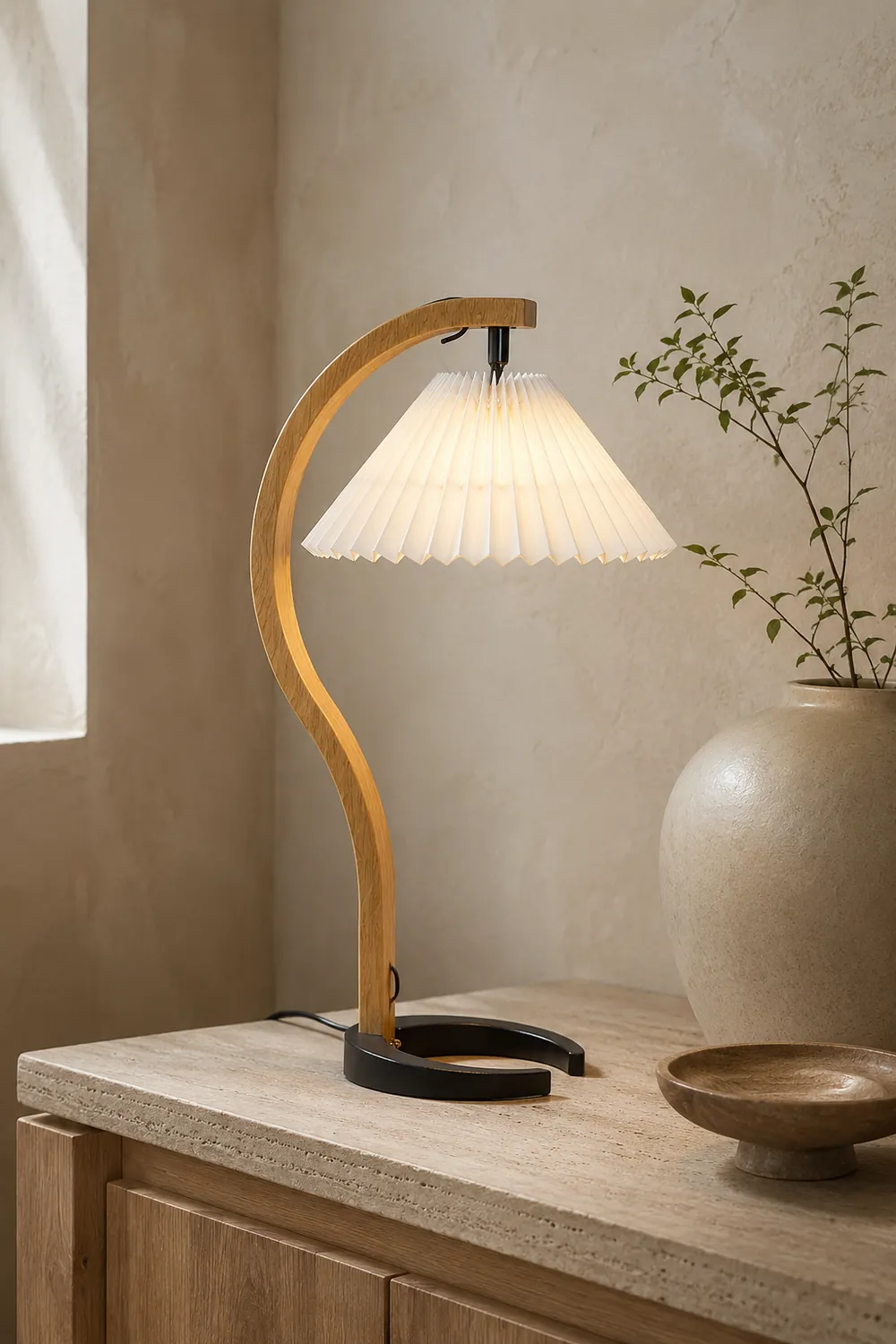 Caprani Wooden Table Lamp - Lumpaz