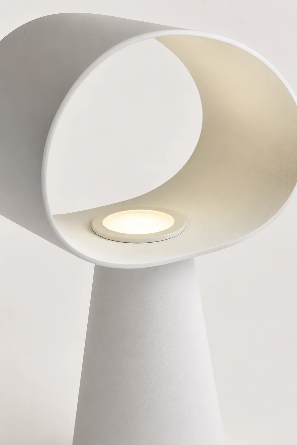 Eclipse Table Lamp - Lumpaz