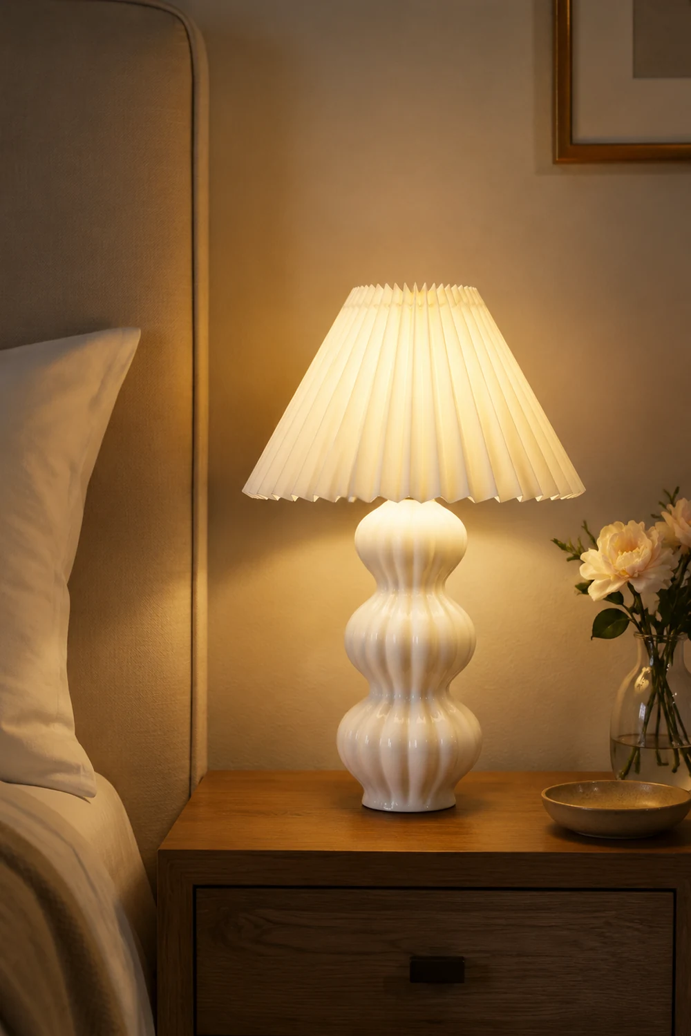 Luna Pleated Table Lamp - Lumpaz