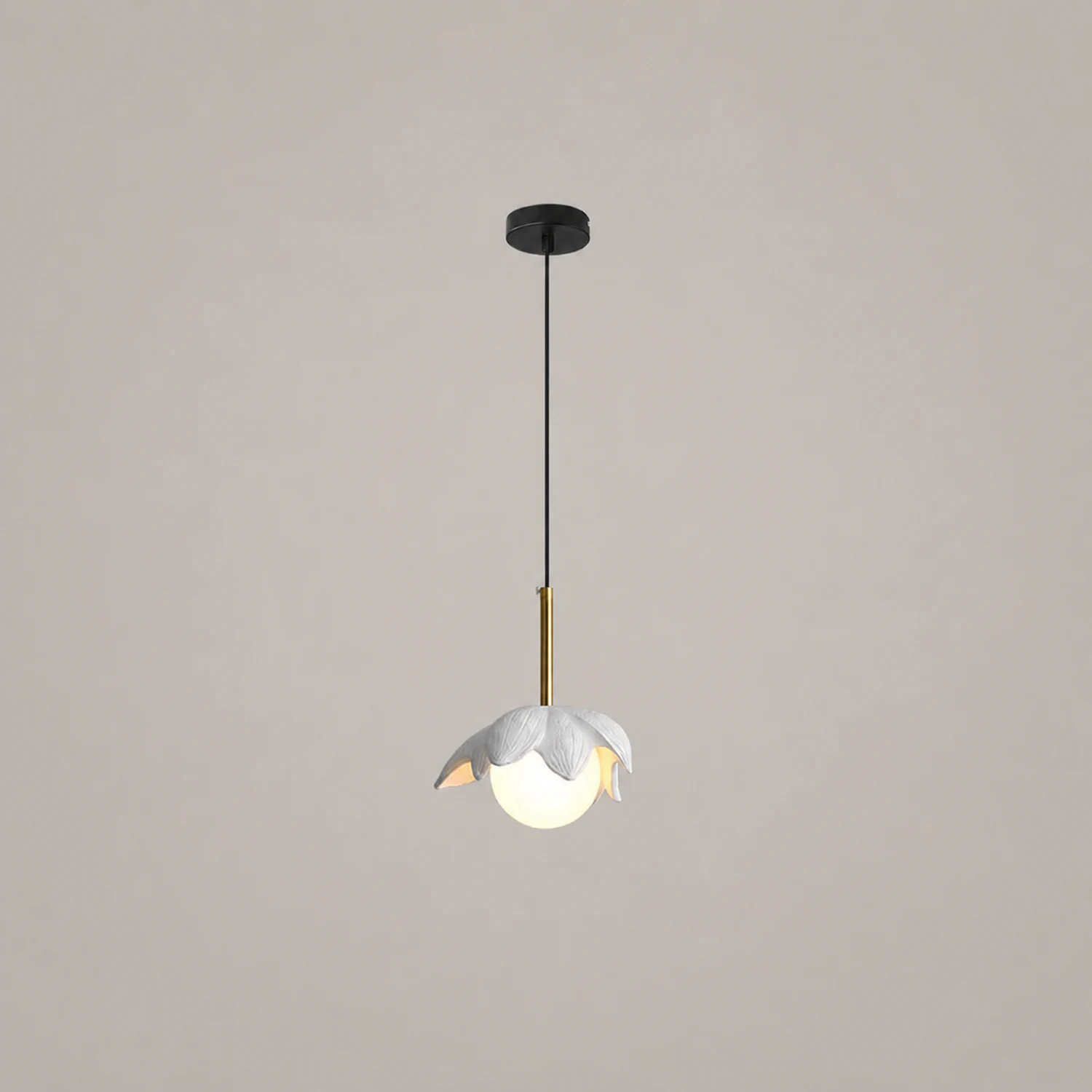 Resin Small Pendant Light - Lumpaz