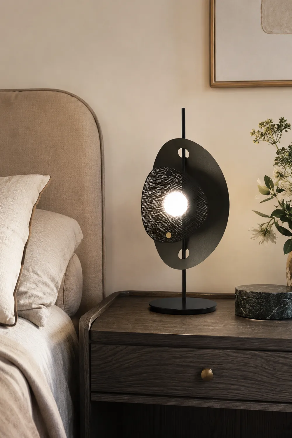 Corolle Table Lamp - Lumpaz