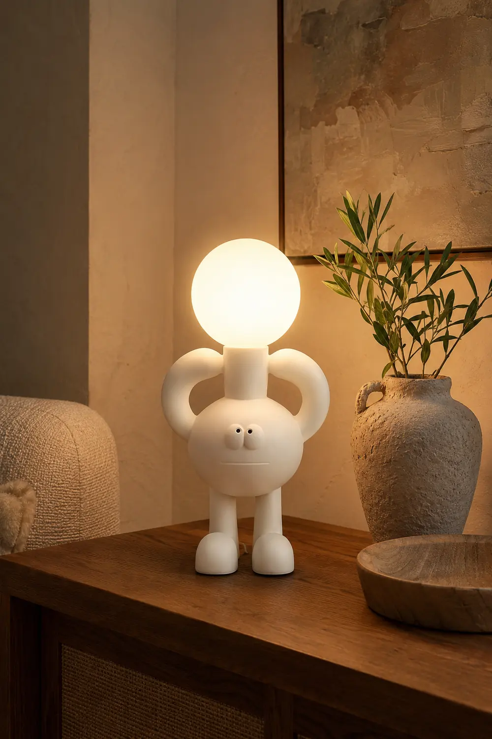 Resin Robot Table Lamp - Lumpaz