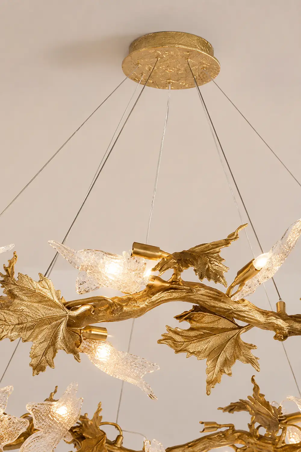 Folio Crown Chandelier - Lumpaz