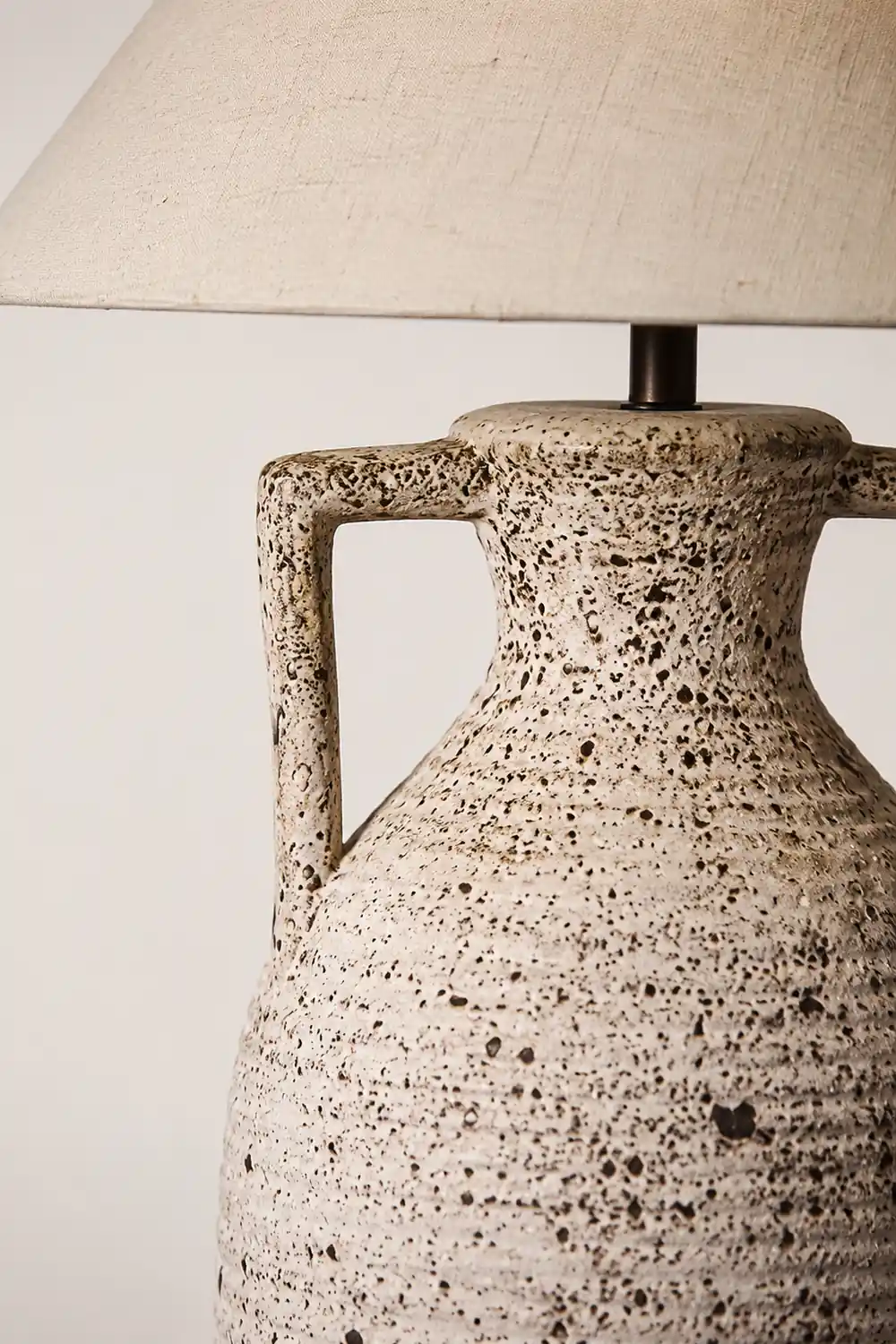 Speckled Ceramic Table Lamp - Lumpaz