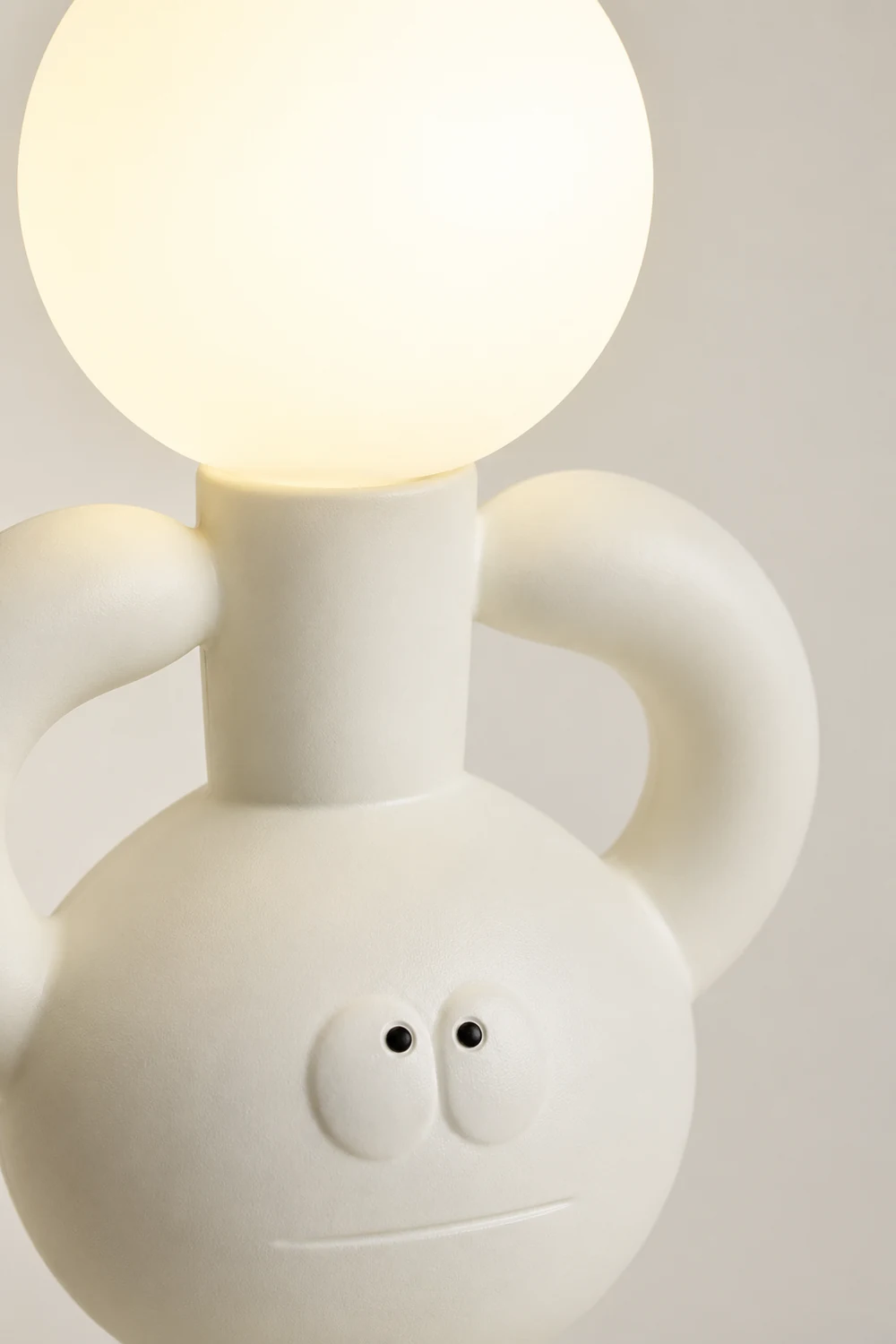 Resin Robot Table Lamp - Lumpaz
