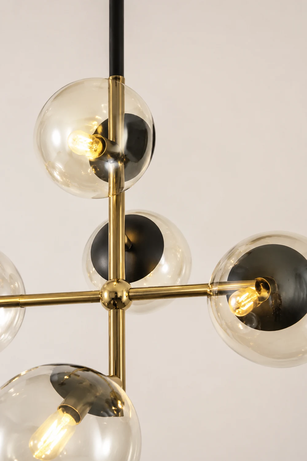 Fulesi Globe Chandelier - Lumpaz