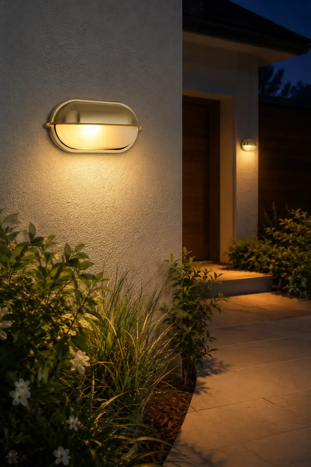 Round Oval Cast Aluminum Glass Waterproof Retro Industrial Wall Lamp - Lumpaz