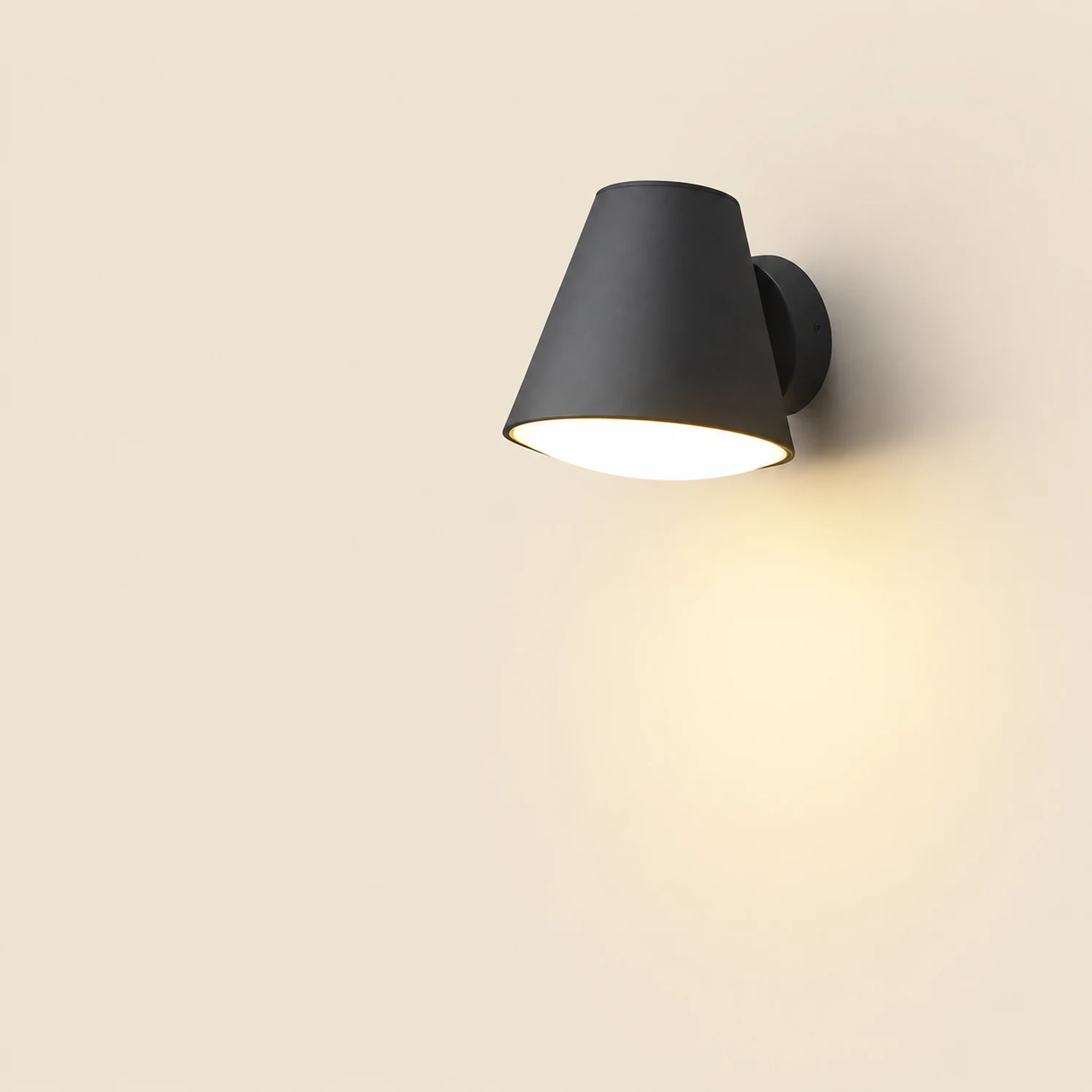 Cone Shape LED Waterproof Black Modern Outdoor Wall Lamp Exterior Lights - Lumpaz