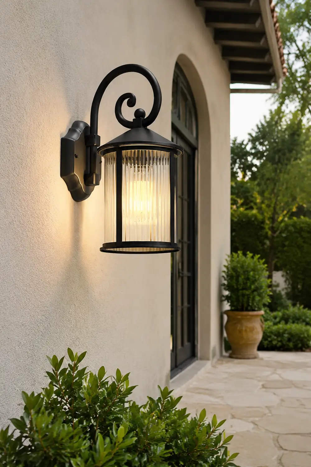 Waterproof Striped Glass Aluminum Black Retro Outdoor Wall Lights - Lumpaz