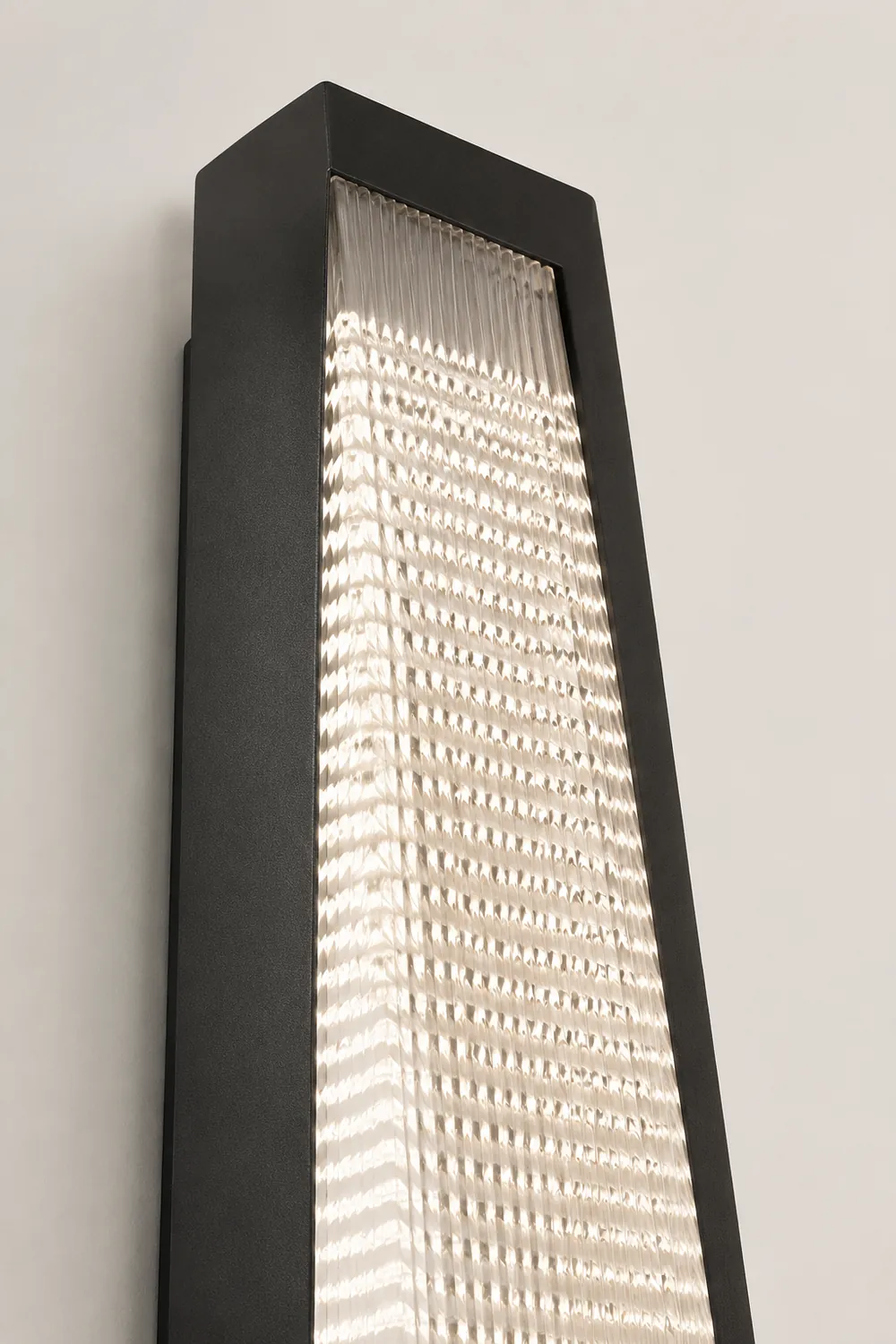 Striped Acrylic Waterproof LED Black Modern Outdoor Wall Lights Fixture - Lumpaz