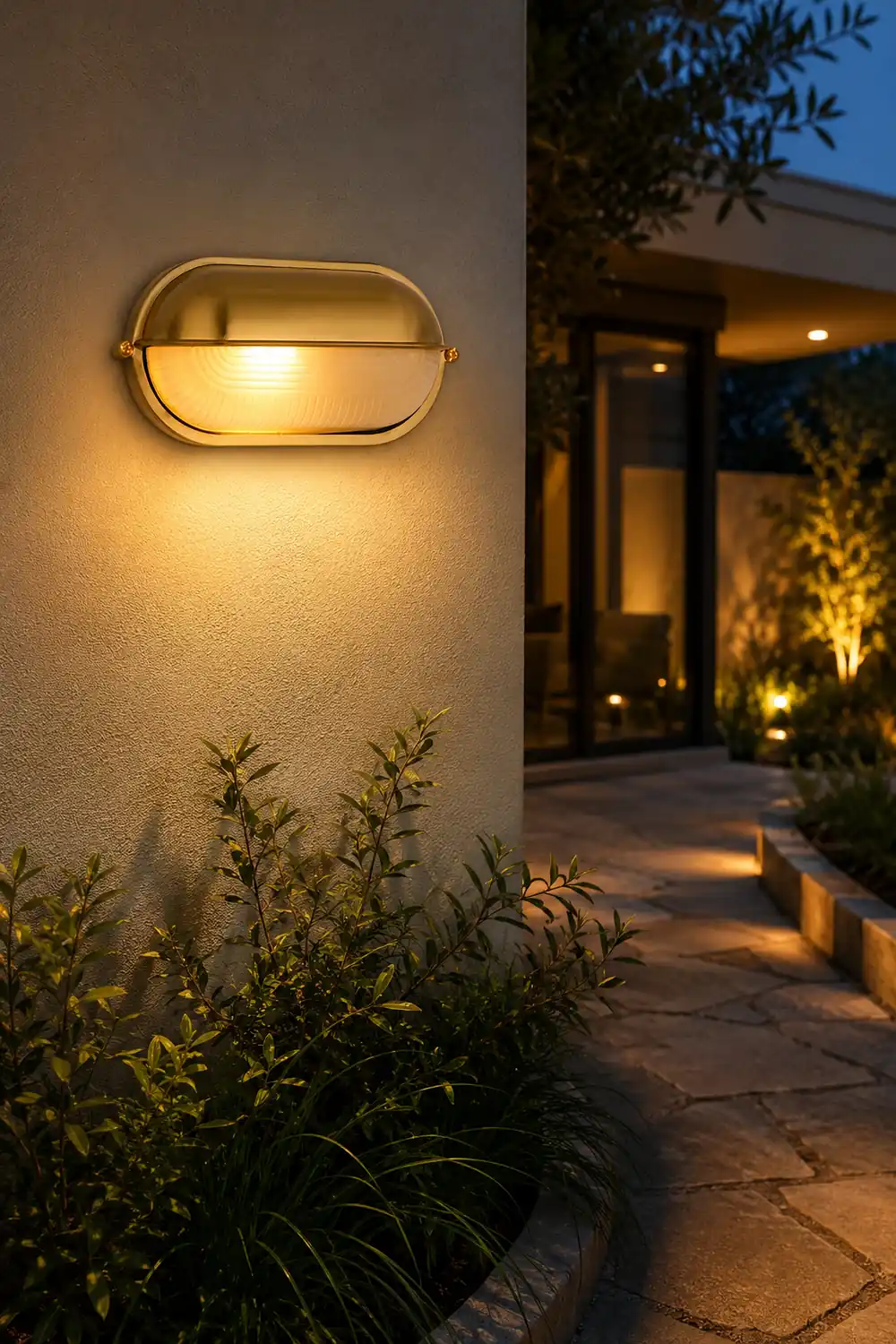 Round Oval Cast Aluminum Glass Waterproof Retro Industrial Wall Lamp - Lumpaz