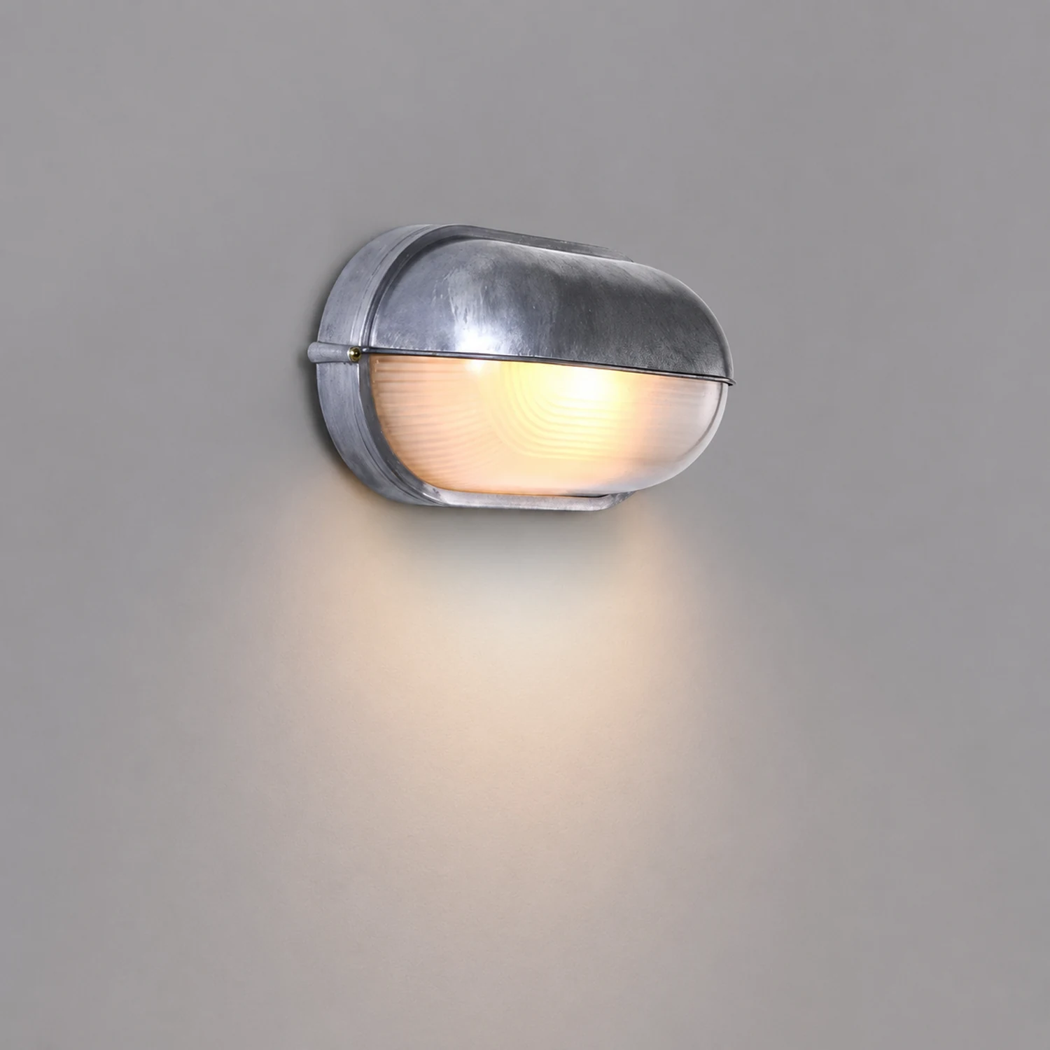 Round Oval Cast Aluminum Glass Waterproof Retro Industrial Wall Lamp - Lumpaz