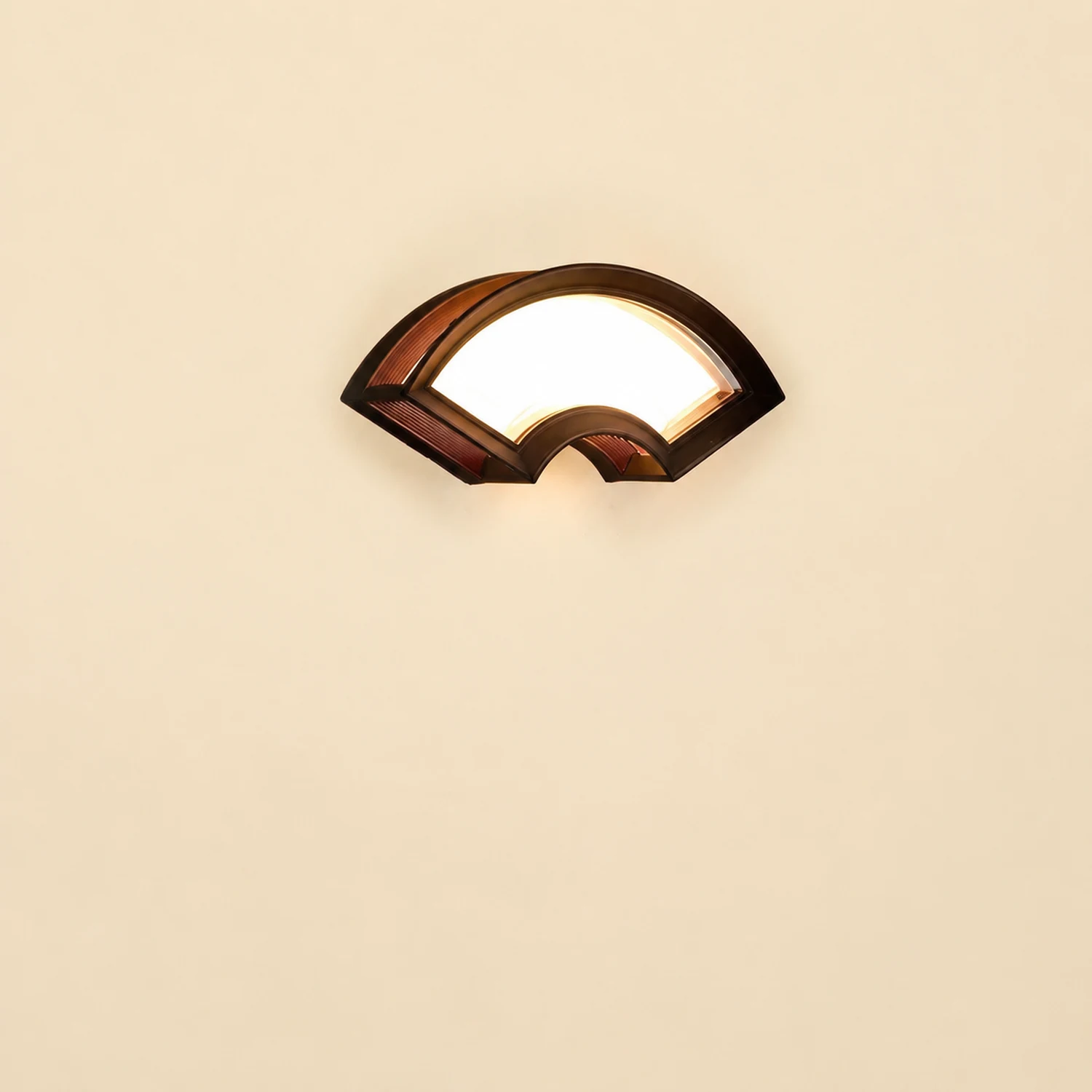 Minimalist Waterproof Creative Aluminum Modern Outdoor Wall Light - Lumpaz