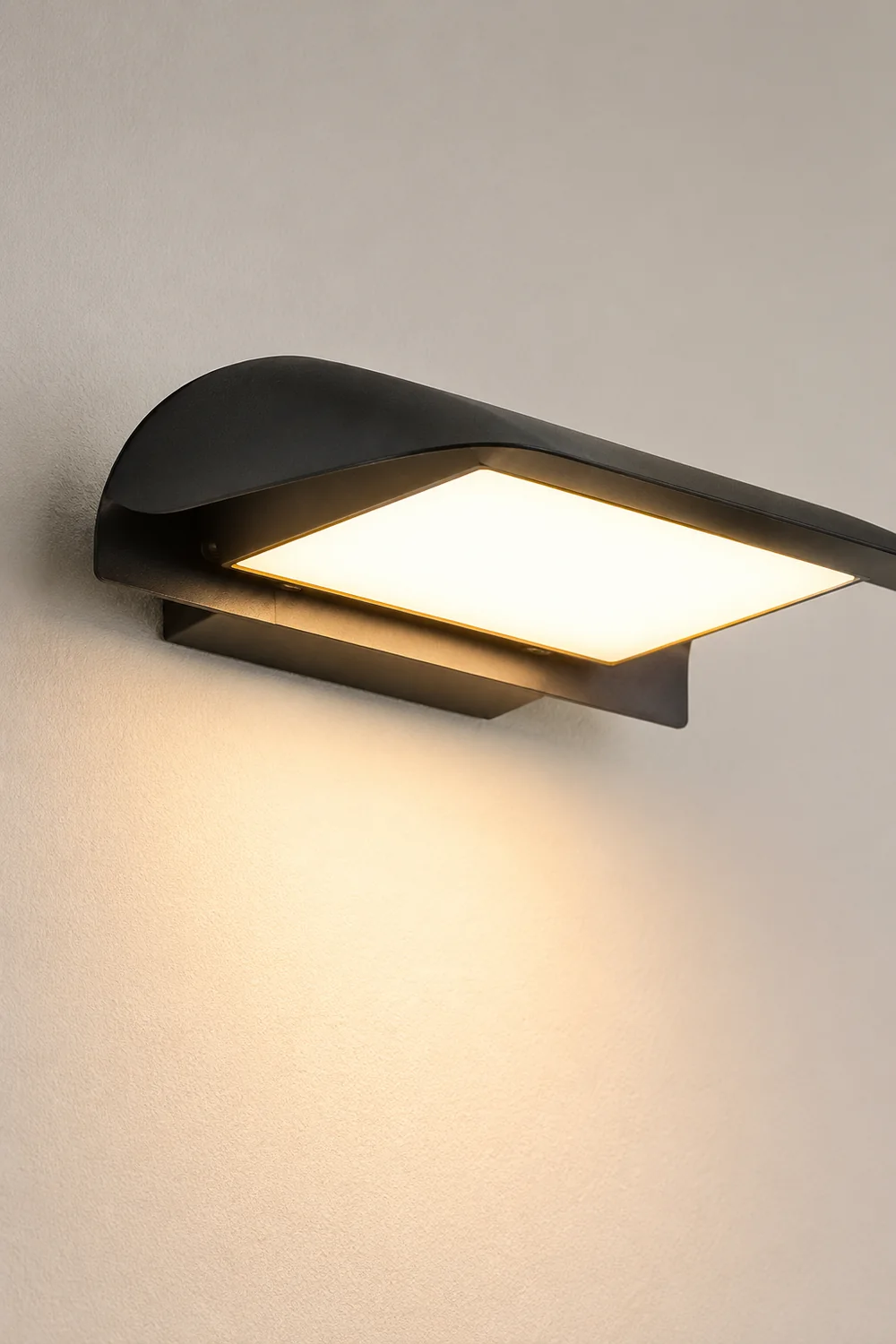 Curved Outdoor Waterproof LED Black Modern Minimalist Wall Lamp Exterior Lighting - Lumpaz