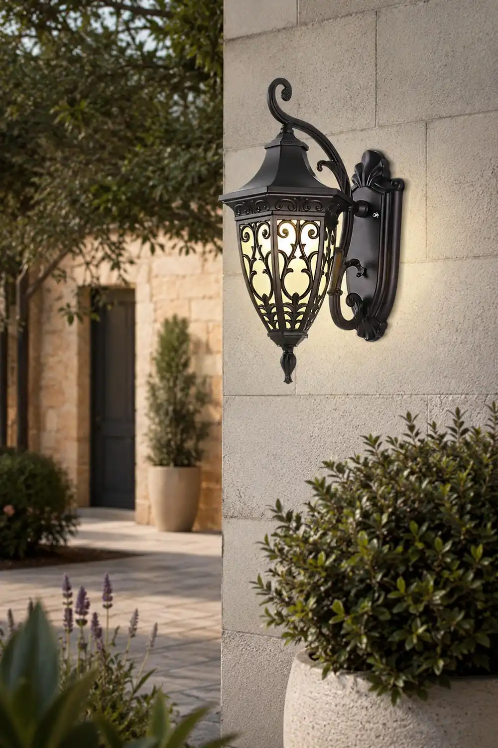 Vintage Flower Pattern Waterproof Black American Style Solar Wall Lamp - Lumpaz