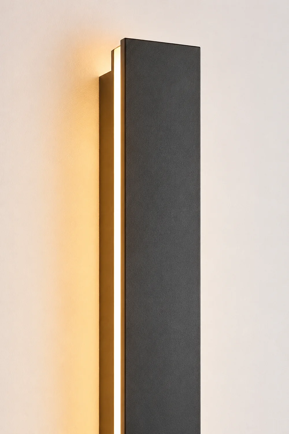 Black Long Strip LED RGB Outdoor Waterproof Wall Light - Lumpaz