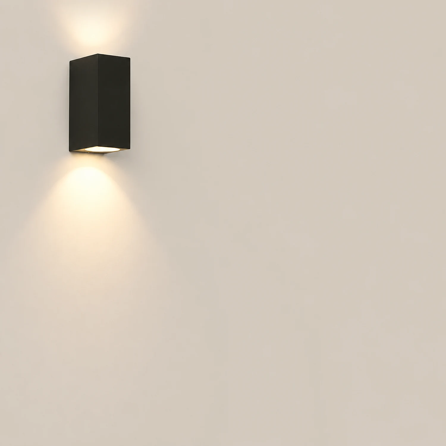 Modern Square Design Outdoor Waterproof Wall Light for Villa Courtyard Balcony - Lumpaz
