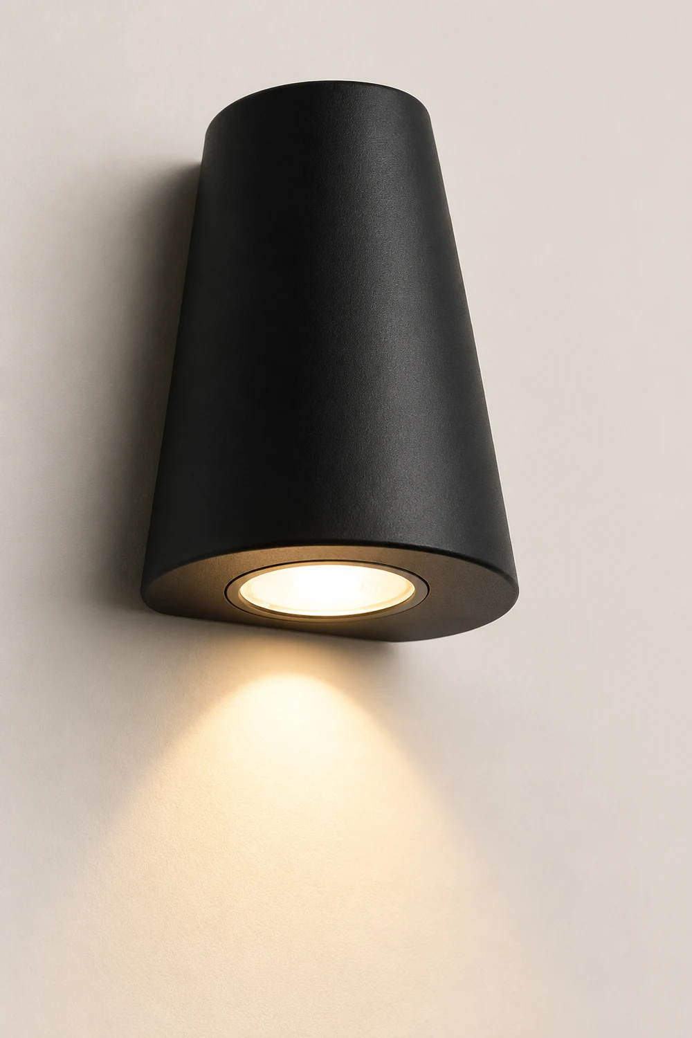 Nordic Minimalist Outdoor LED Waterproof Wall Light for Courtyard Aisle Balcony - Lumpaz