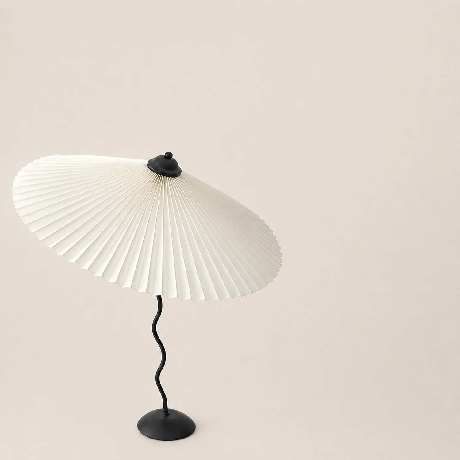 Wiggly Pleated Table Lamp - Lumpaz