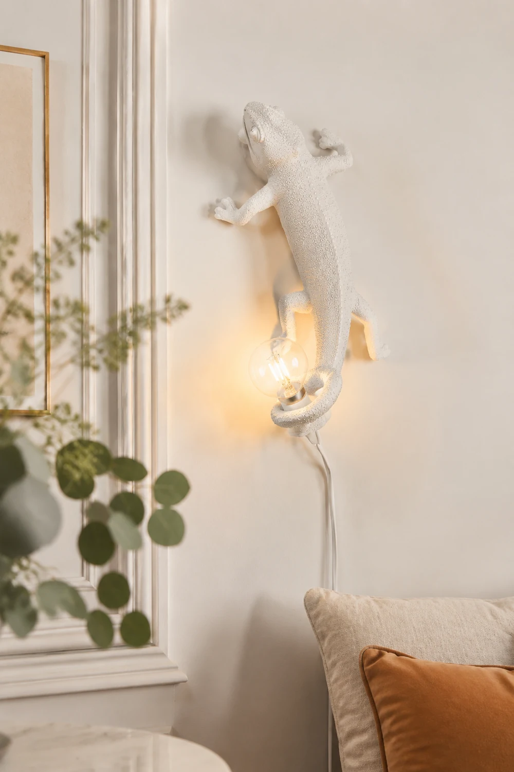 Chameleon Wall Lamp - Lumpaz