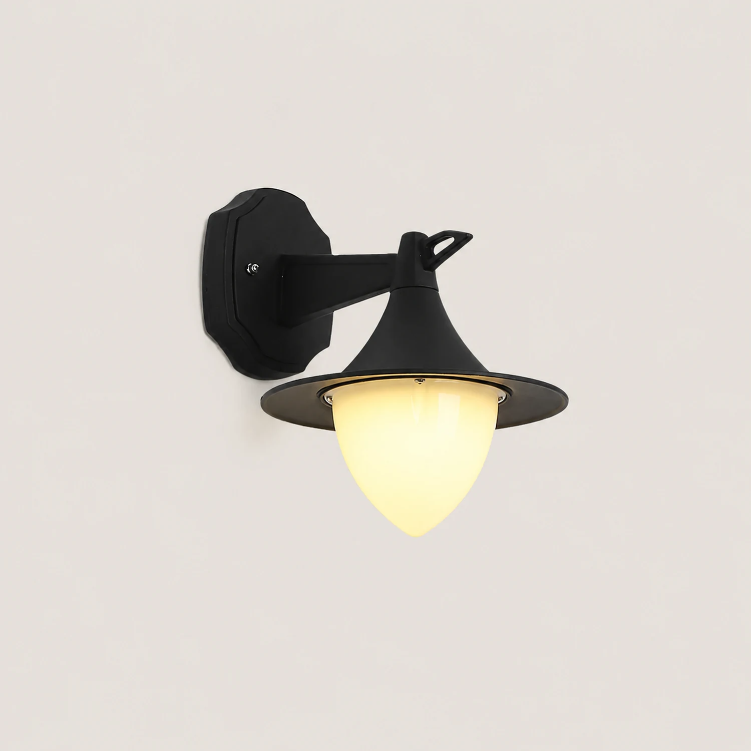 Retro Classic Outdoor Waterproof LED Wall Light for Villa Balcony Garden - Lumpaz