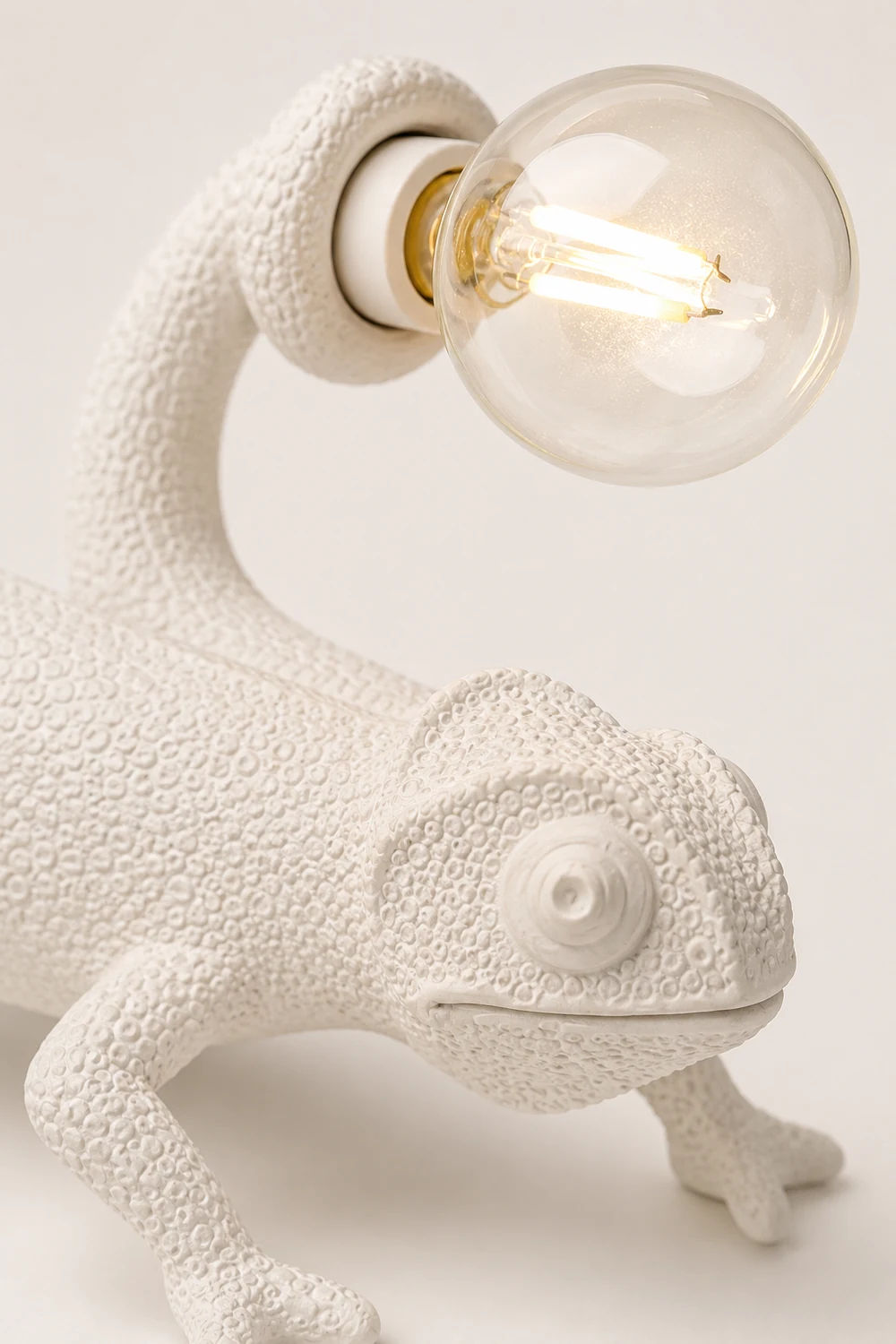 Chameleon Table Lamp - Lumpaz