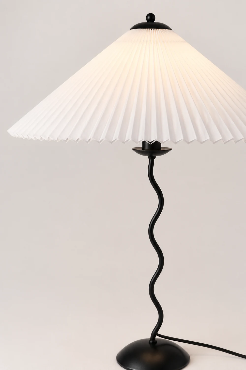Pleated Table Lamp - Lumpaz