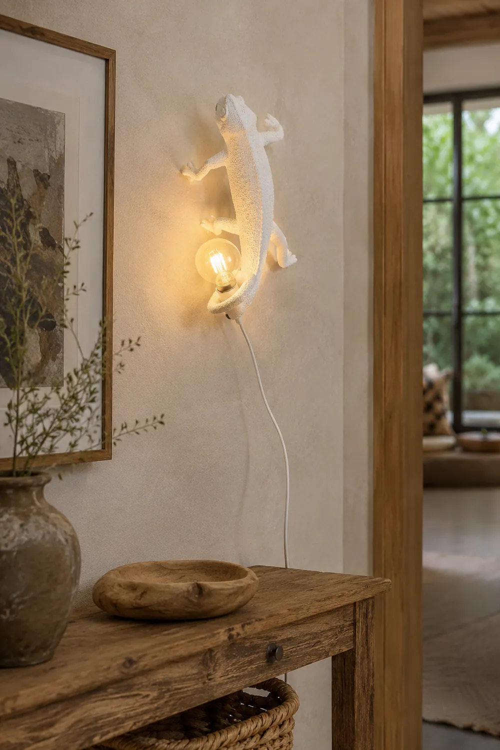 Chameleon Wall Lamp - Lumpaz