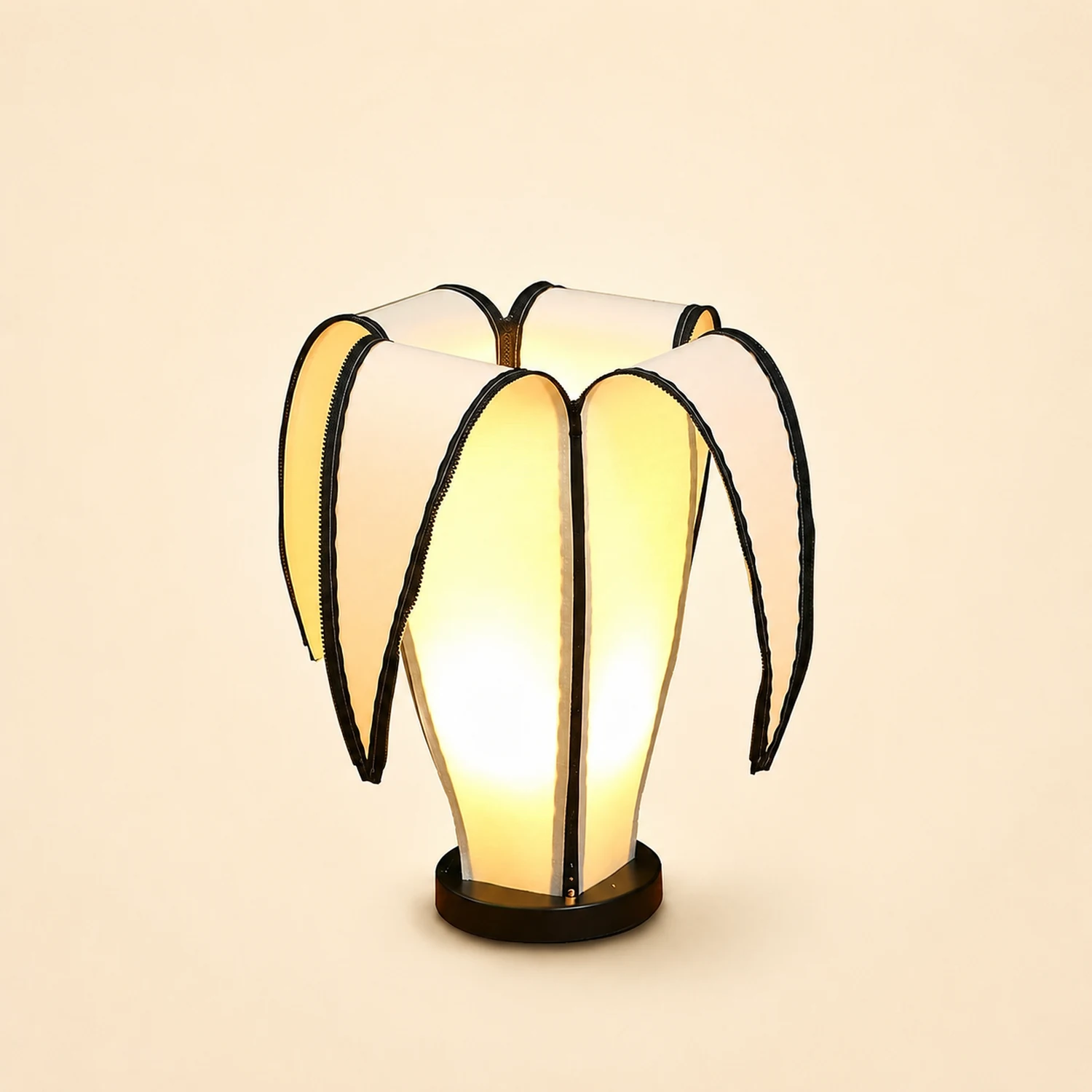 Banana Table Lamp - Lumpaz