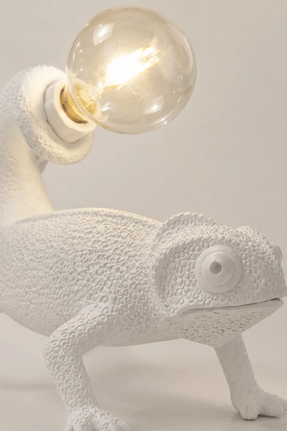 Chameleon Table Lamp - Lumpaz