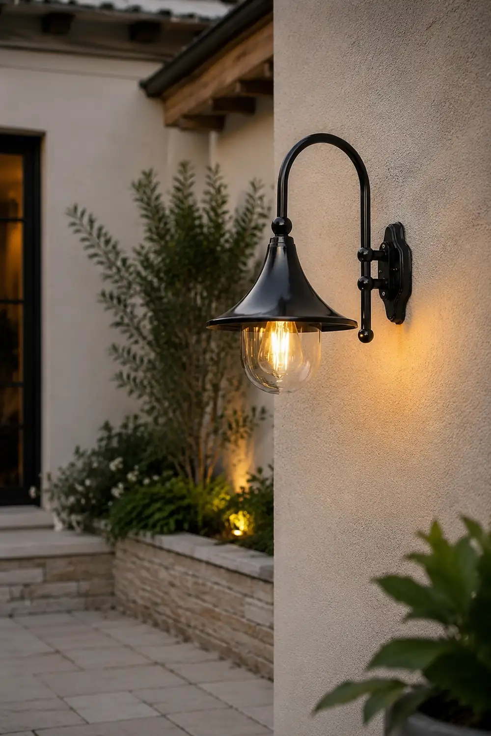 Creative Trumpet Shaped Waterproof LED Black Vintage Outdoor Wall Lamp - Lumpaz