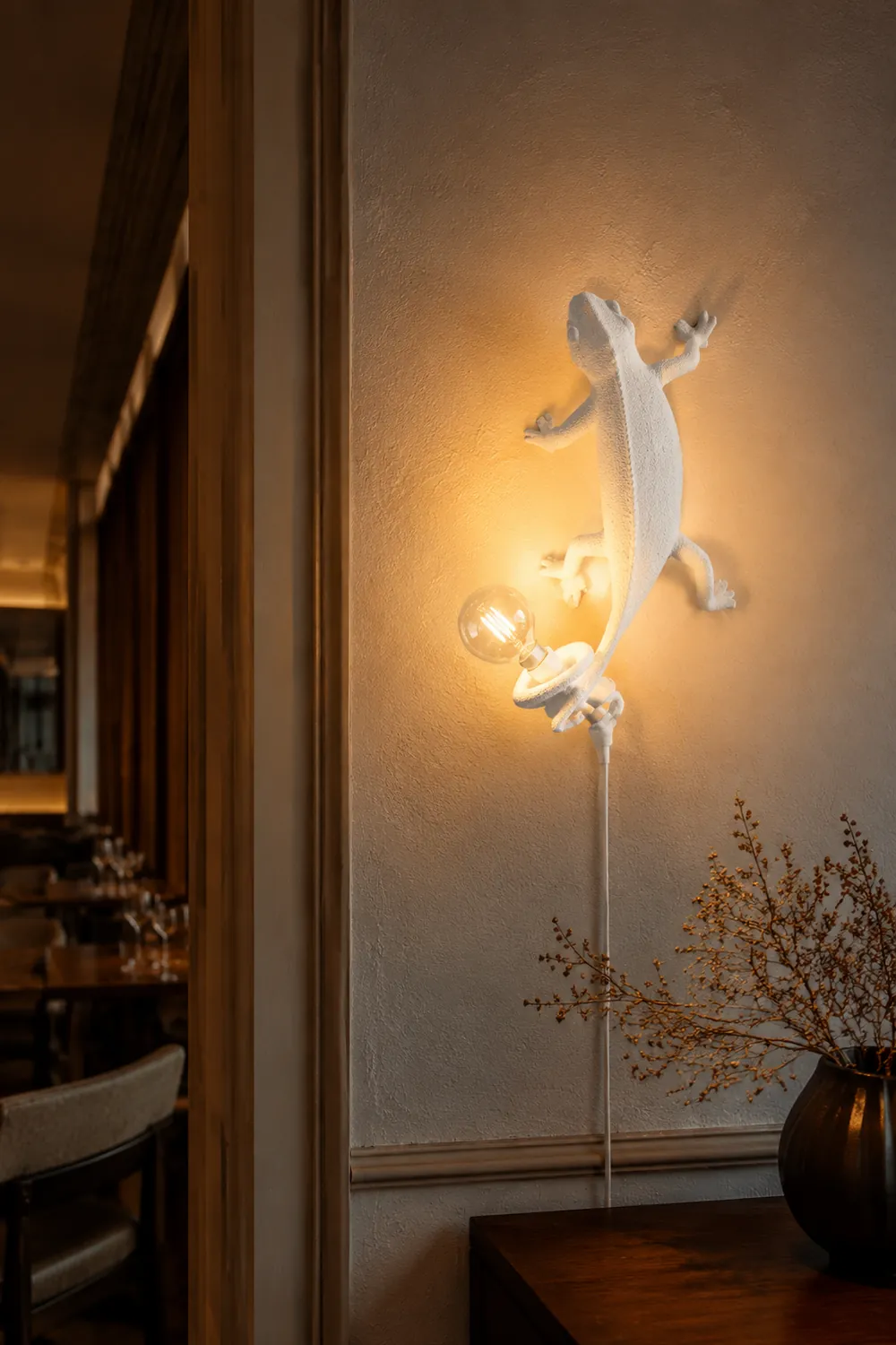 Chameleon Wall Lamp - Lumpaz
