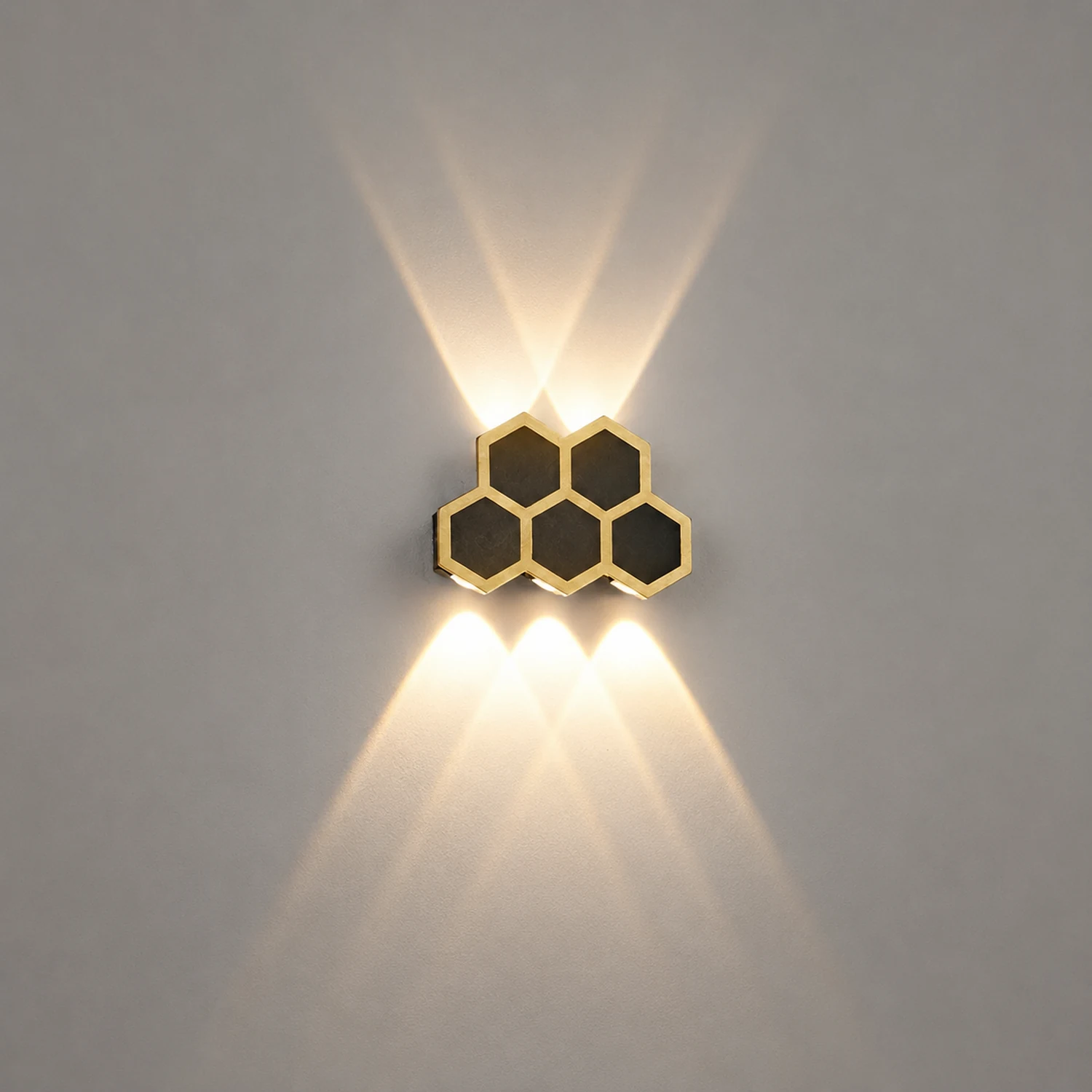 Beehive-shaped LED Up and Down Lights Waterproof Modern Wall Washer Light - Lumpaz