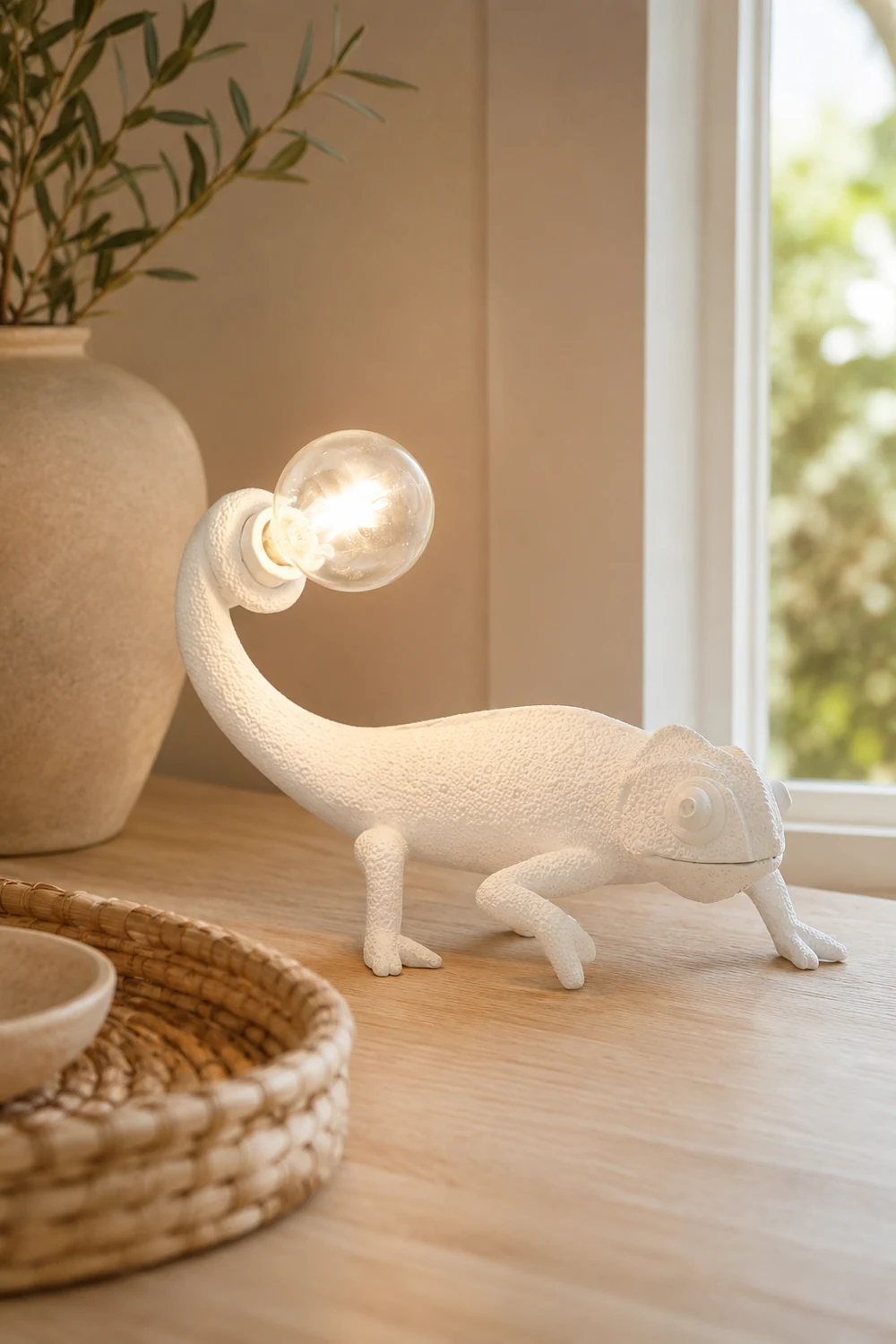Chameleon Table Lamp - Lumpaz