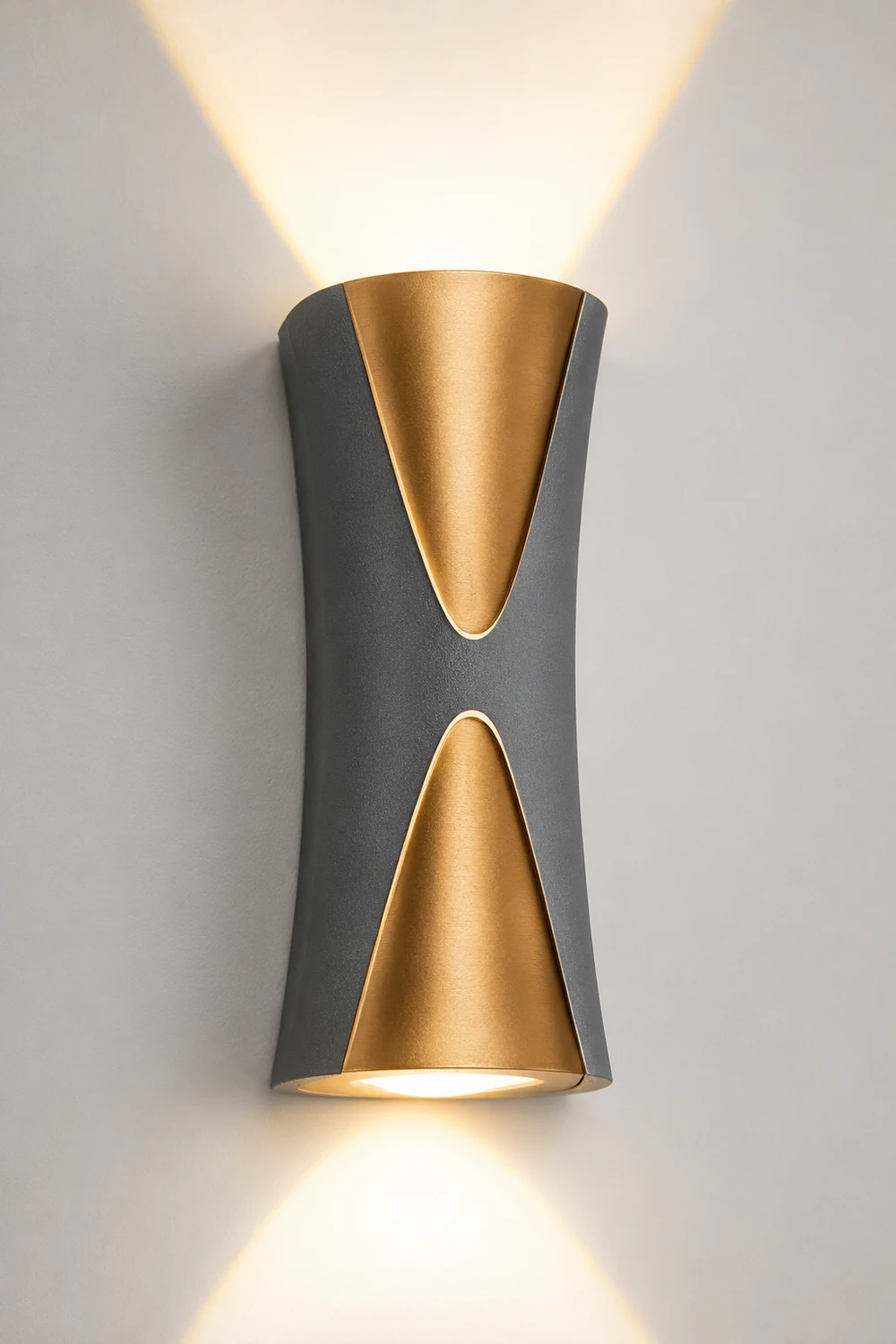 Creative Up and Down Lights LED Waterproof Modern Outdoor Wall Lamp - Lumpaz