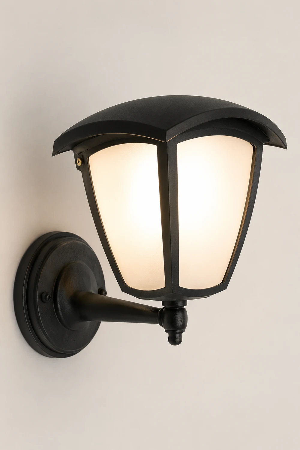 European Style Outdoor Landscape Decorative Lighting Fixtures for Villa Garden Lawn - Lumpaz