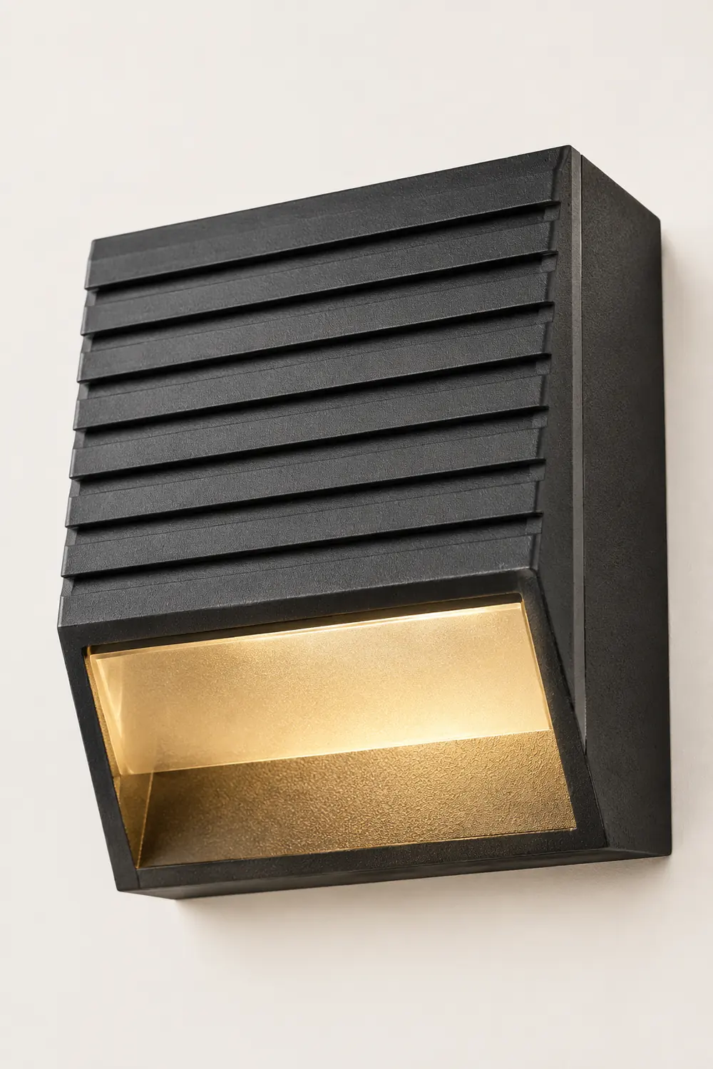 Modern Minimalist Outdoor Waterproof LED Wall Light for Villa Garden Balcony Stairs - Lumpaz