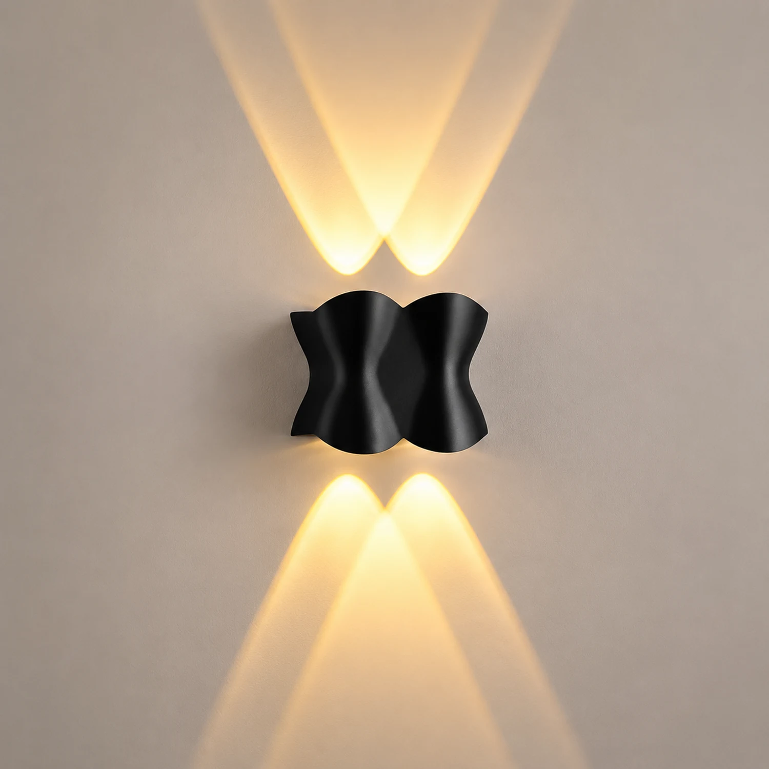 Creative LED Up and Down Lights Waterproof Modern Outdoor Wall Lamp - Lumpaz