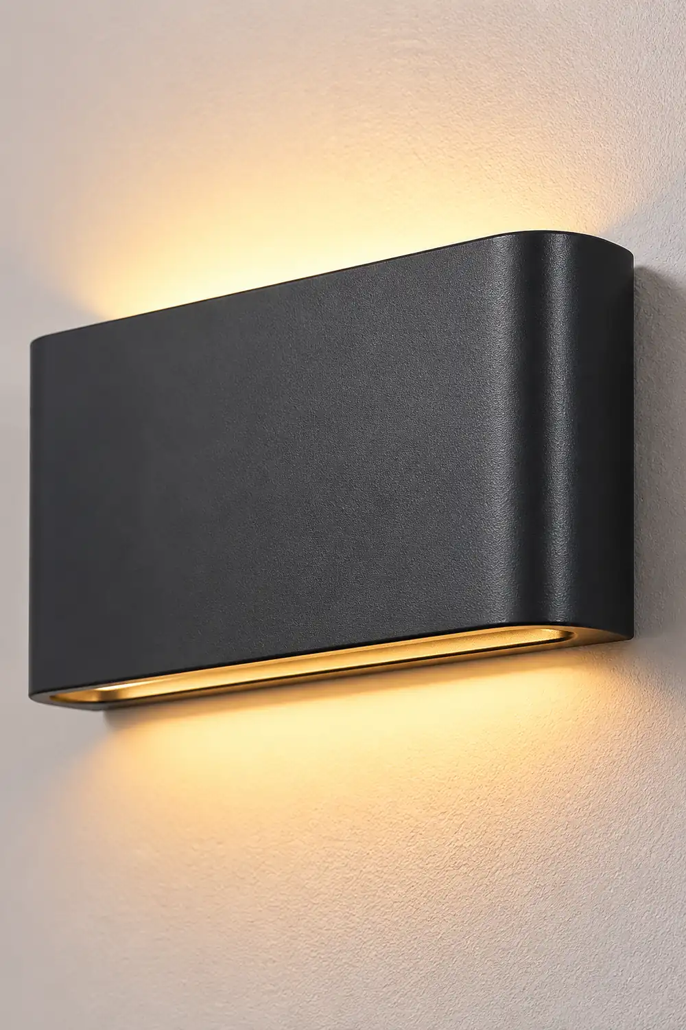 Minimalist Outdoor Waterproof LED Exterior Wall Light for Garden Balcony - Lumpaz